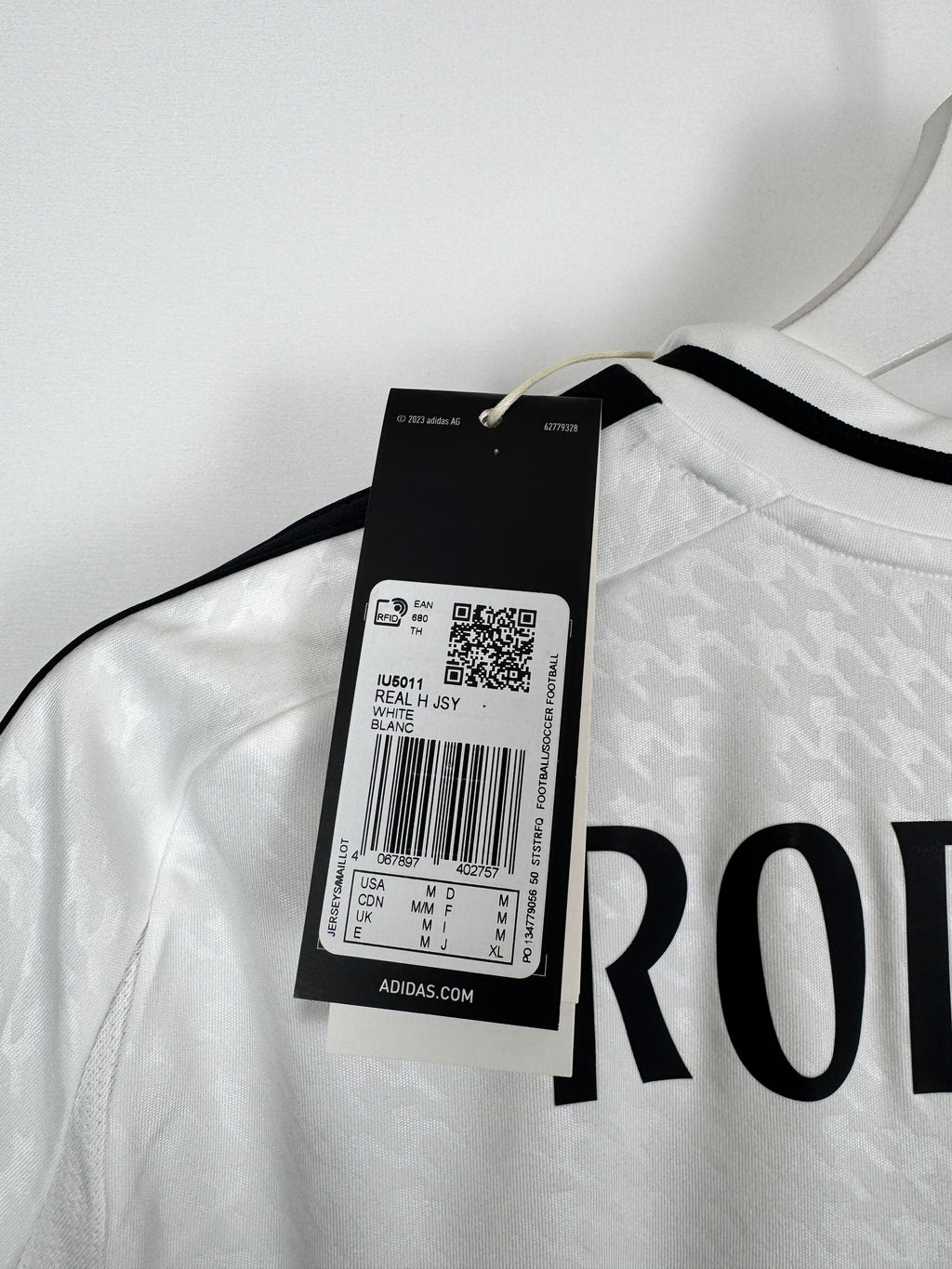 REAL MADRID 2024/2025 HOME FOOTBALL JERSEY - RODRYGO #11 (M)