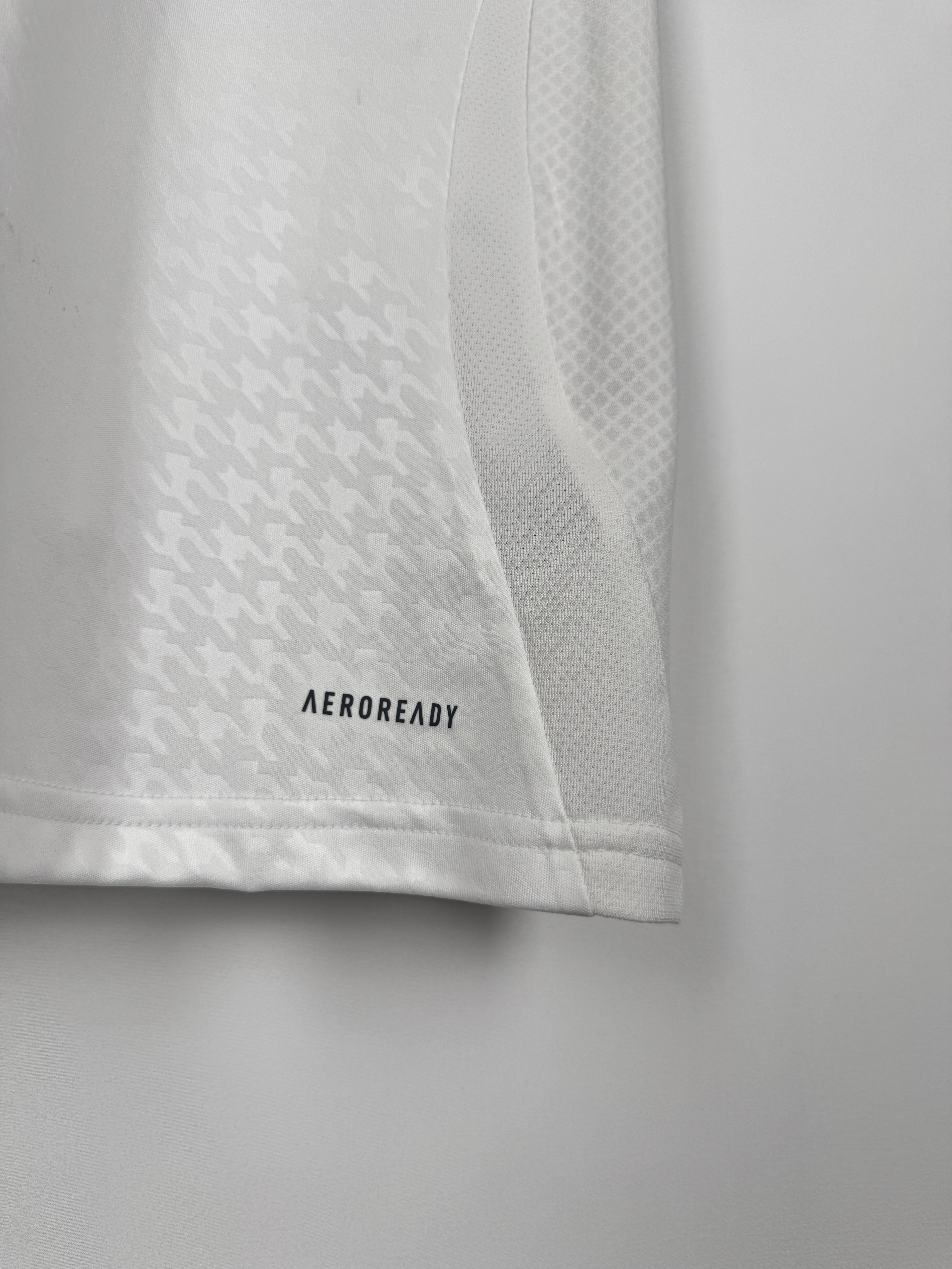 REAL MADRID 2024/2025 HOME FOOTBALL JERSEY - RODRYGO #11 (M)