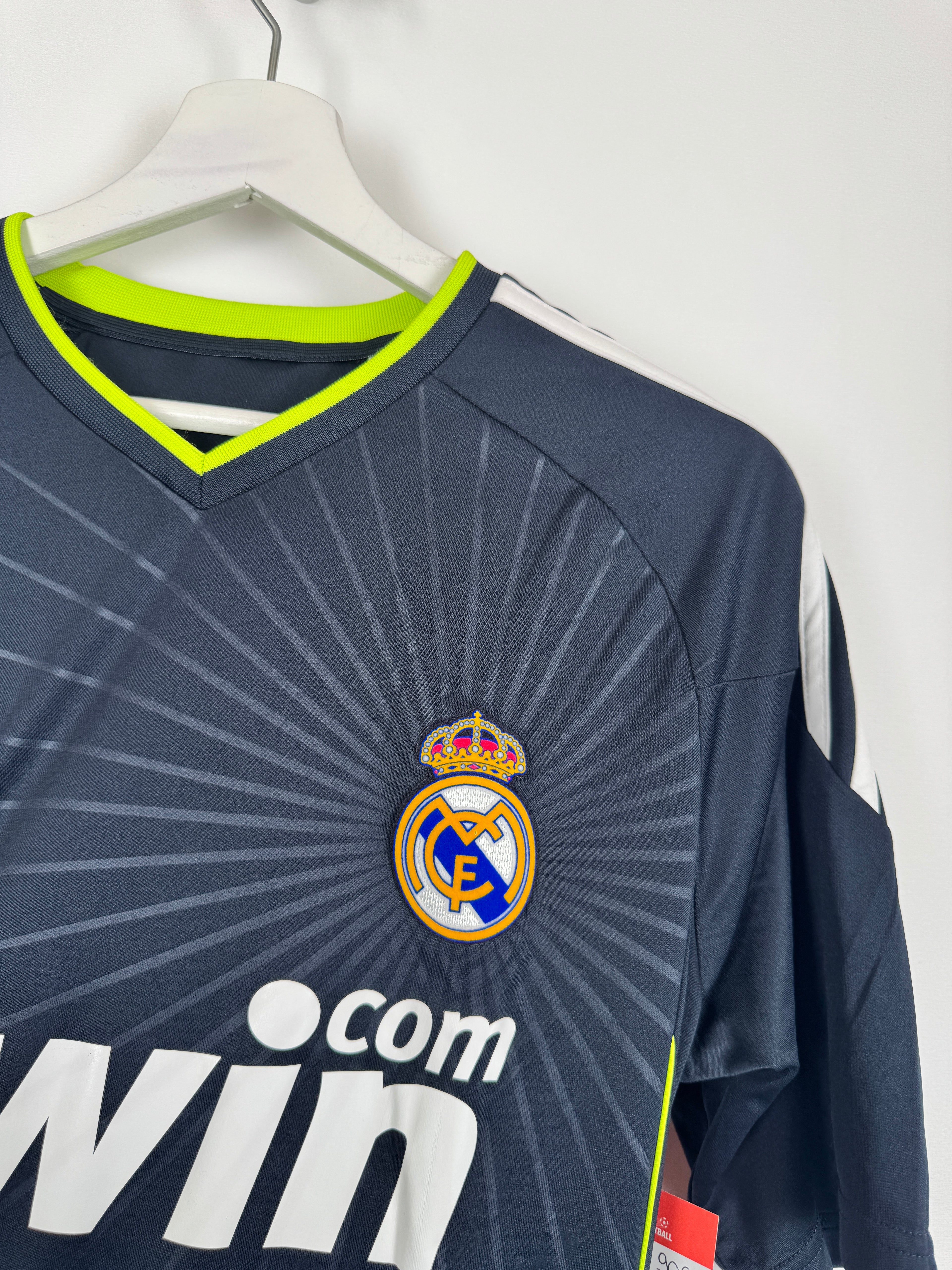 REAL MADRID 2010/2011 AWAY FOOTBALL SHIRT - RONALDO #7 (S)