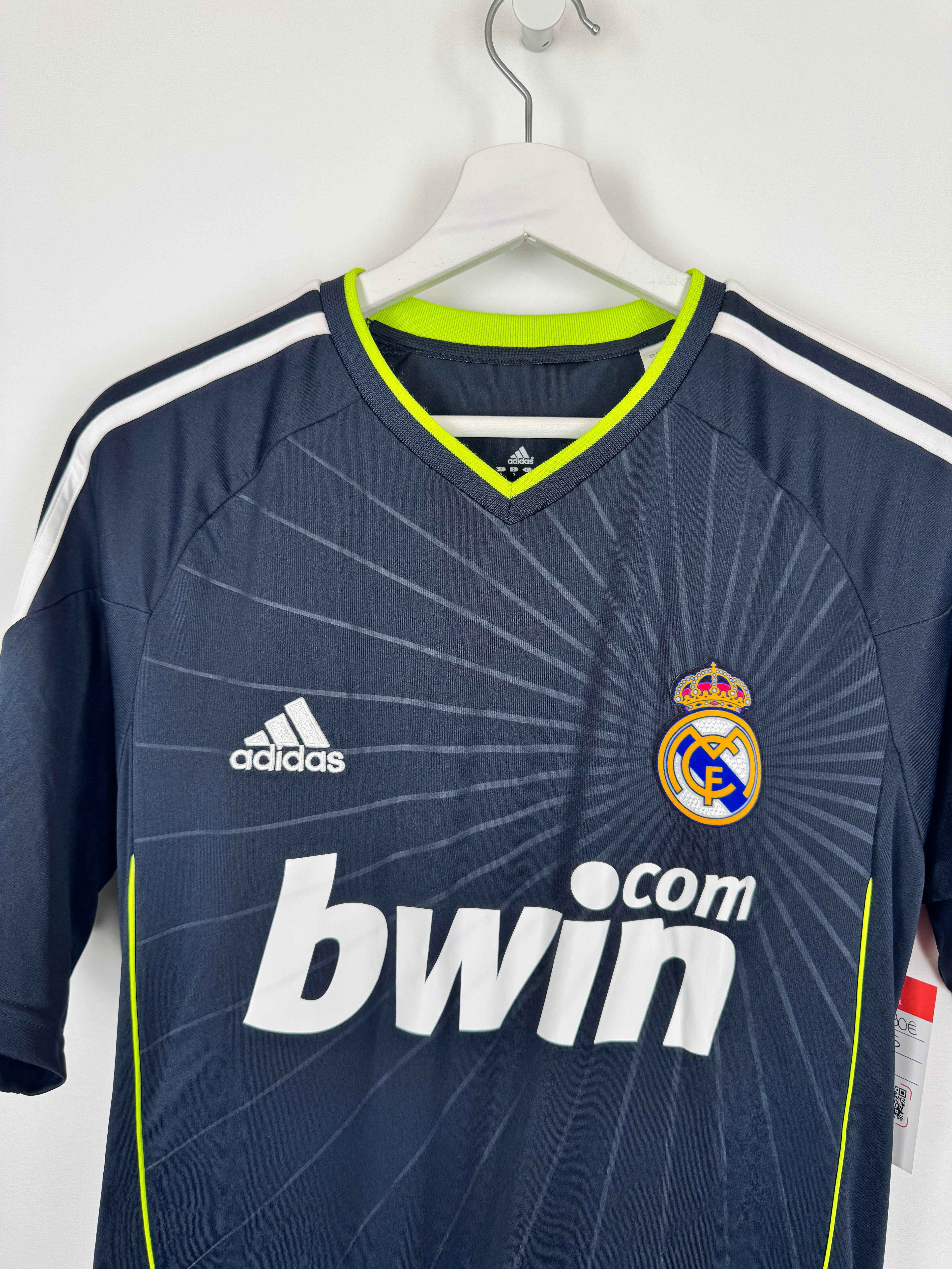 REAL MADRID 2010/2011 AWAY FOOTBALL SHIRT - RONALDO #7 (S)