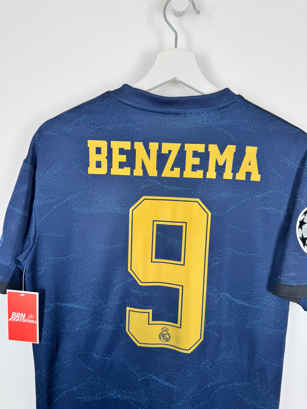 REAL MADRID 2019/2020 AWAY FOOTBALL JERSEY - BENZEMA #9 (L)