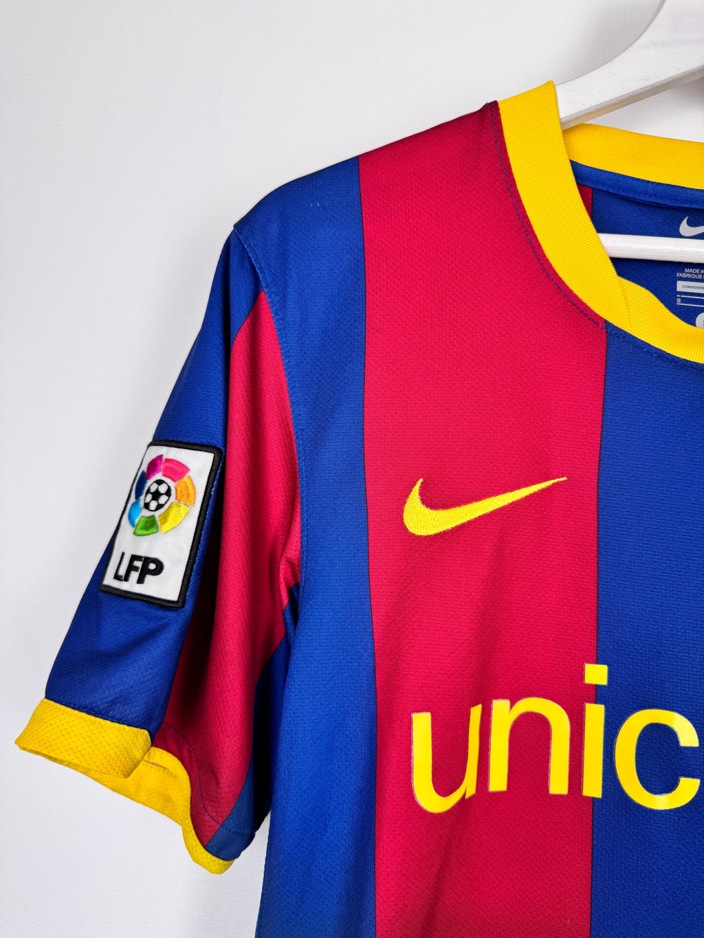 MAILLOT DE FOOTBALL BARCELONE 2010/2011 DOMICILE - LEO MESSI #10 (S)