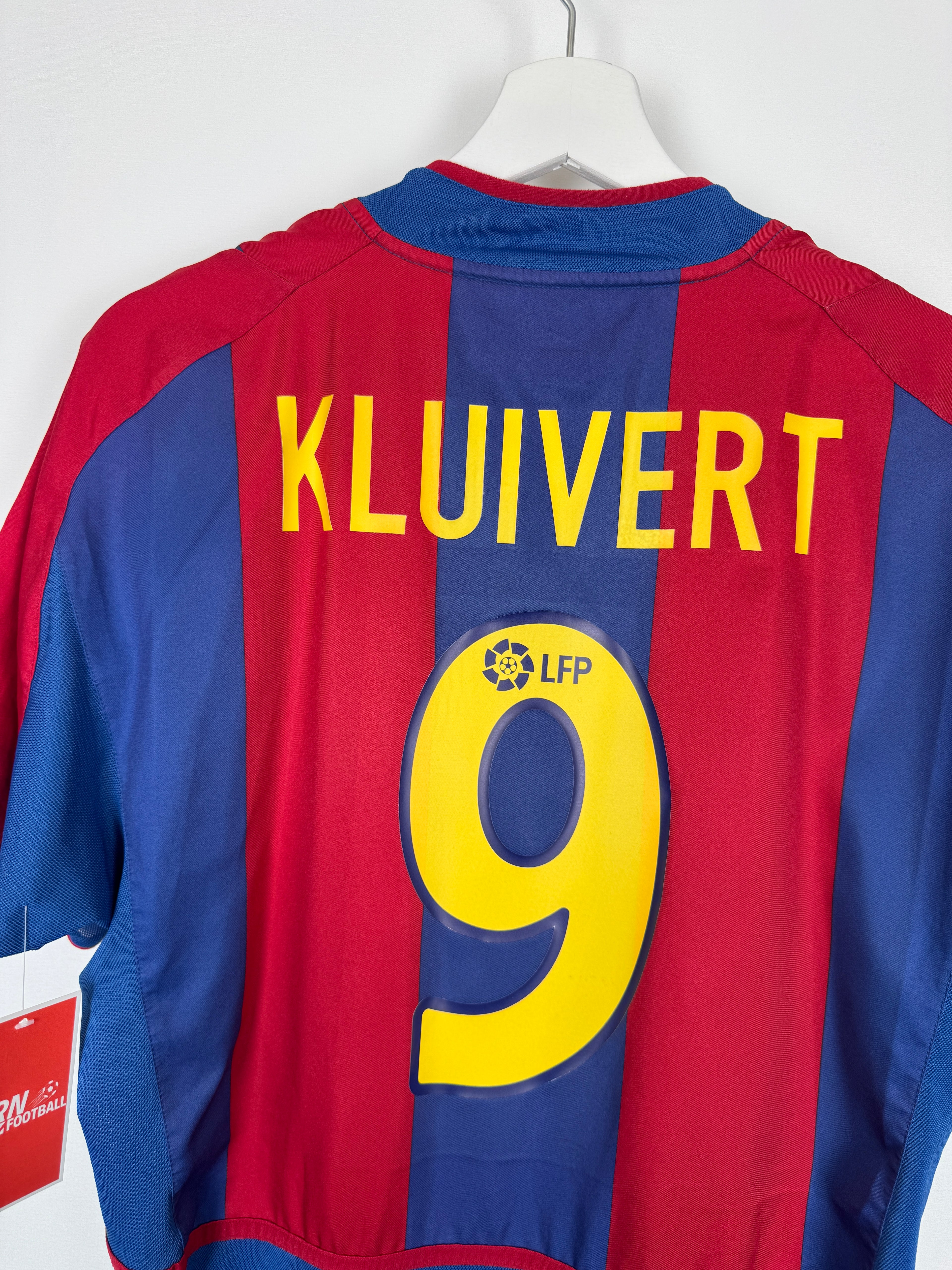 BARCELONA 2002/2003 HOME FOOTBALL SHIRT - KLUIVERT #9 (S)