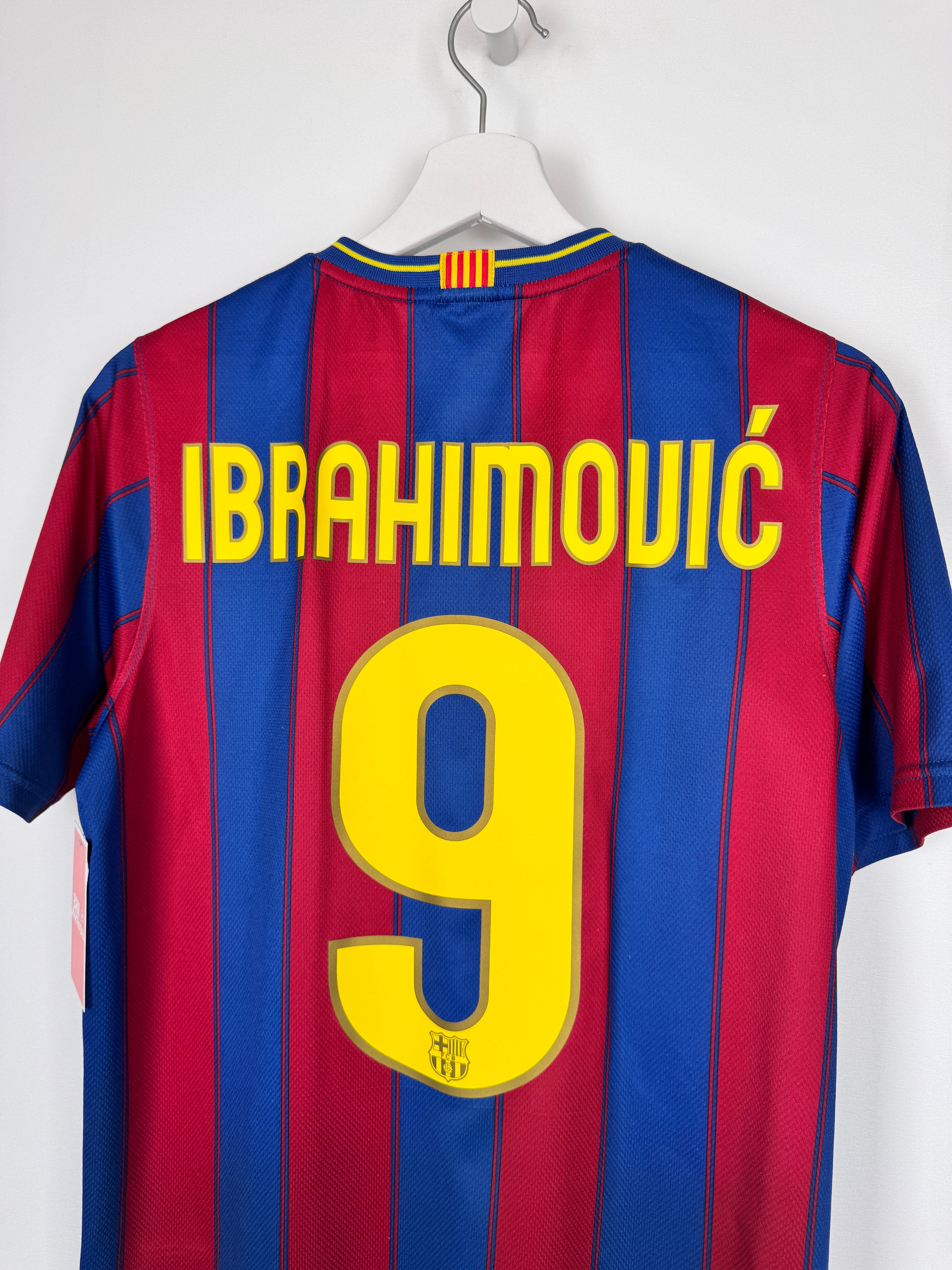 MAILLOT DE FOOTBALL BARCELONE 2009/2010 DOMICILE - ZLATAN IBRAHIMOVIC #9 (S)