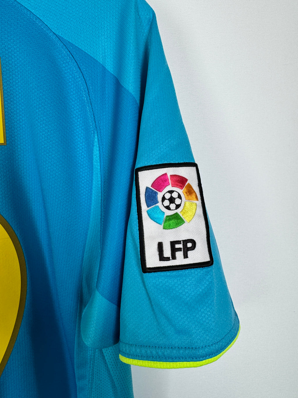 BARCELONA FOOTBALL SHIRT 2007/2008 AWAY - MESSI #19 (S)