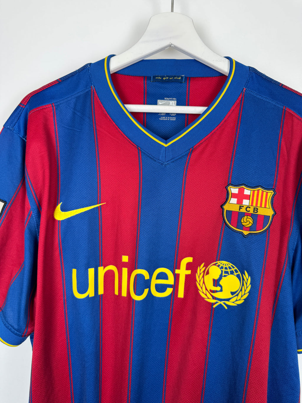 BARCELONA FOOTBALL SHIRT 2009/2010 HOME - MESSI #10 (XL)