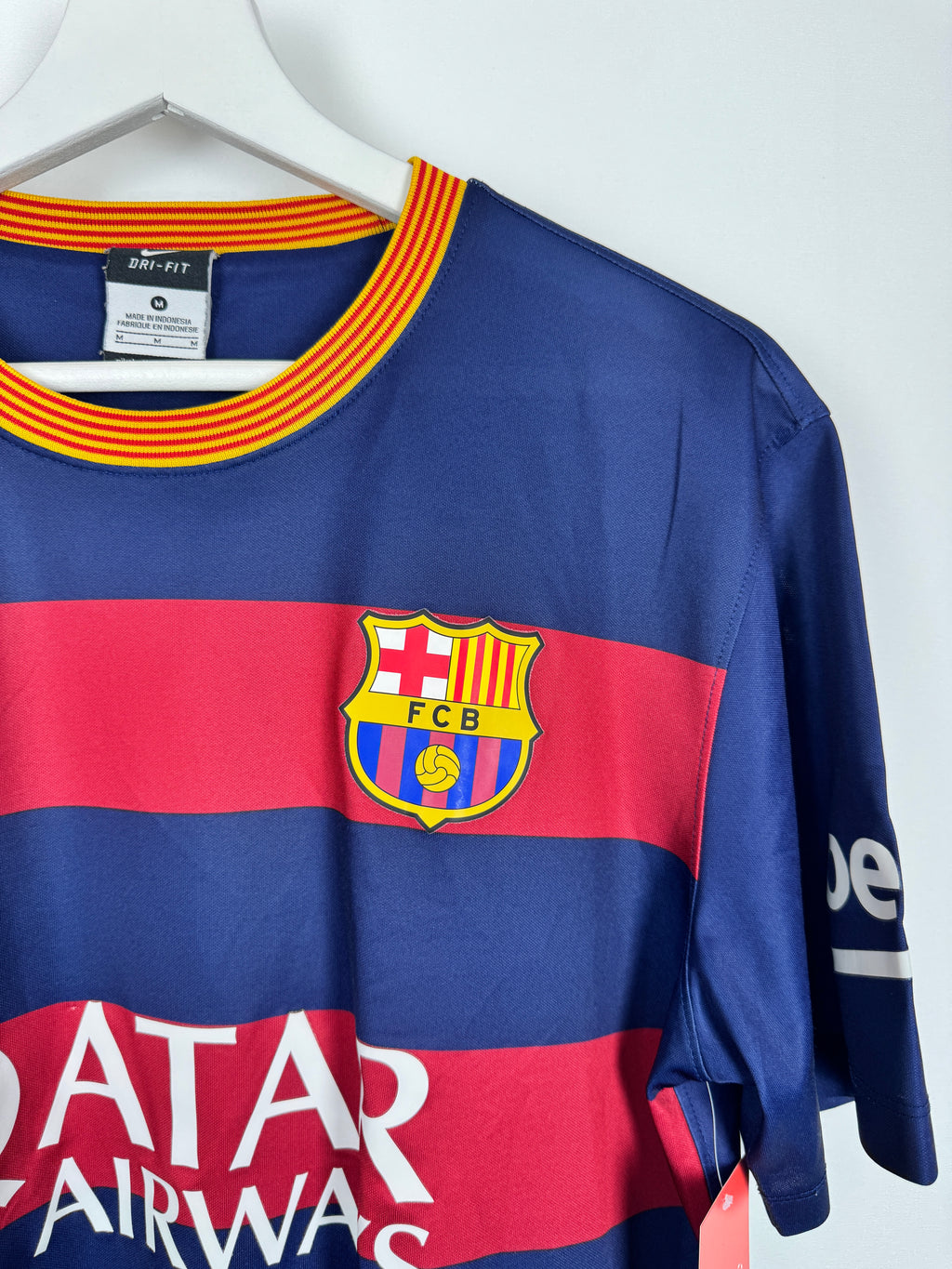BARCELONA FOOTBALL JERSEY 2015/2016 HOME - NEYMAR JR #11 (M)
