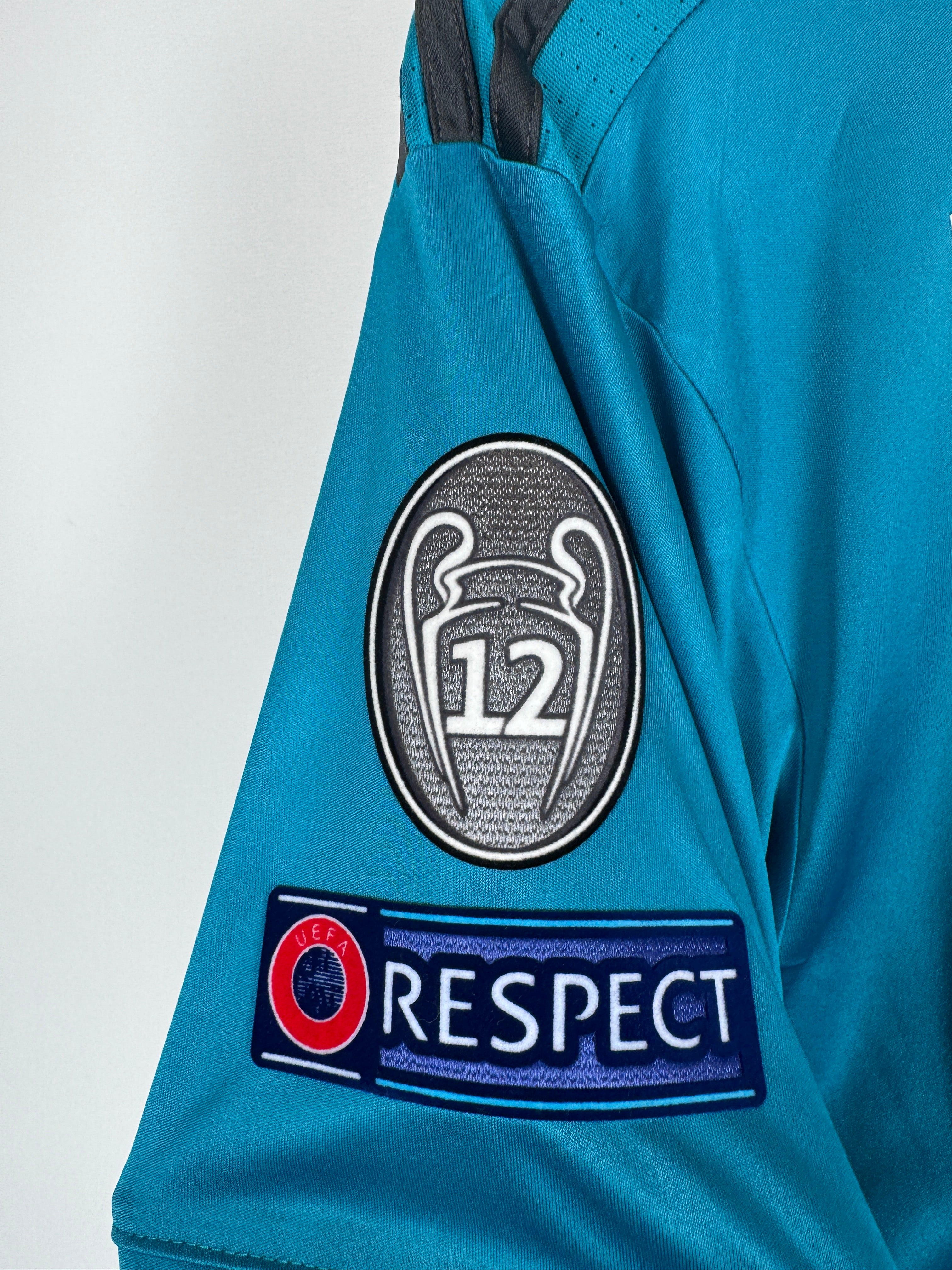 REAL MADRID 2017/2018 THIRD FOOTBALL SHIRT - RONALDO #7 (S)
