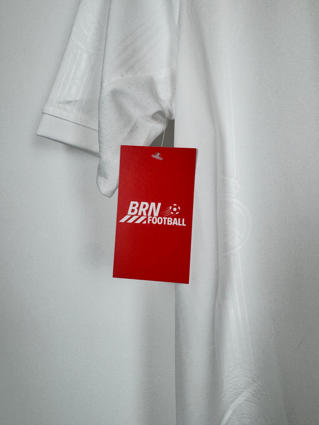 REAL MADRID 2022/2023 HOME FOOTBALL JERSEY - BENZEMA #9 BALLON D'OR (S)