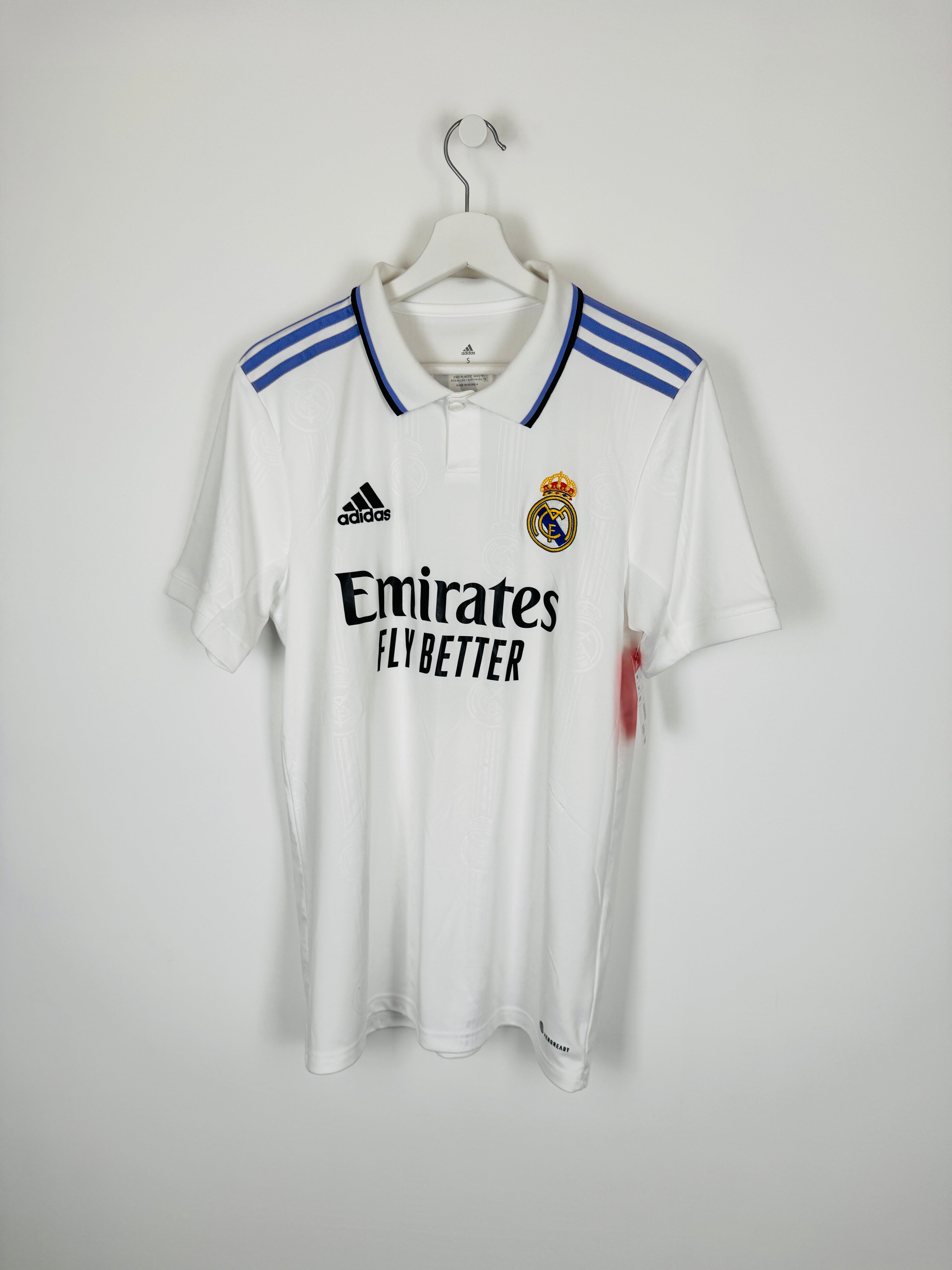 REAL MADRID 2022/2023 HOME FOOTBALL JERSEY - BENZEMA #9 BALLON D'OR (S)