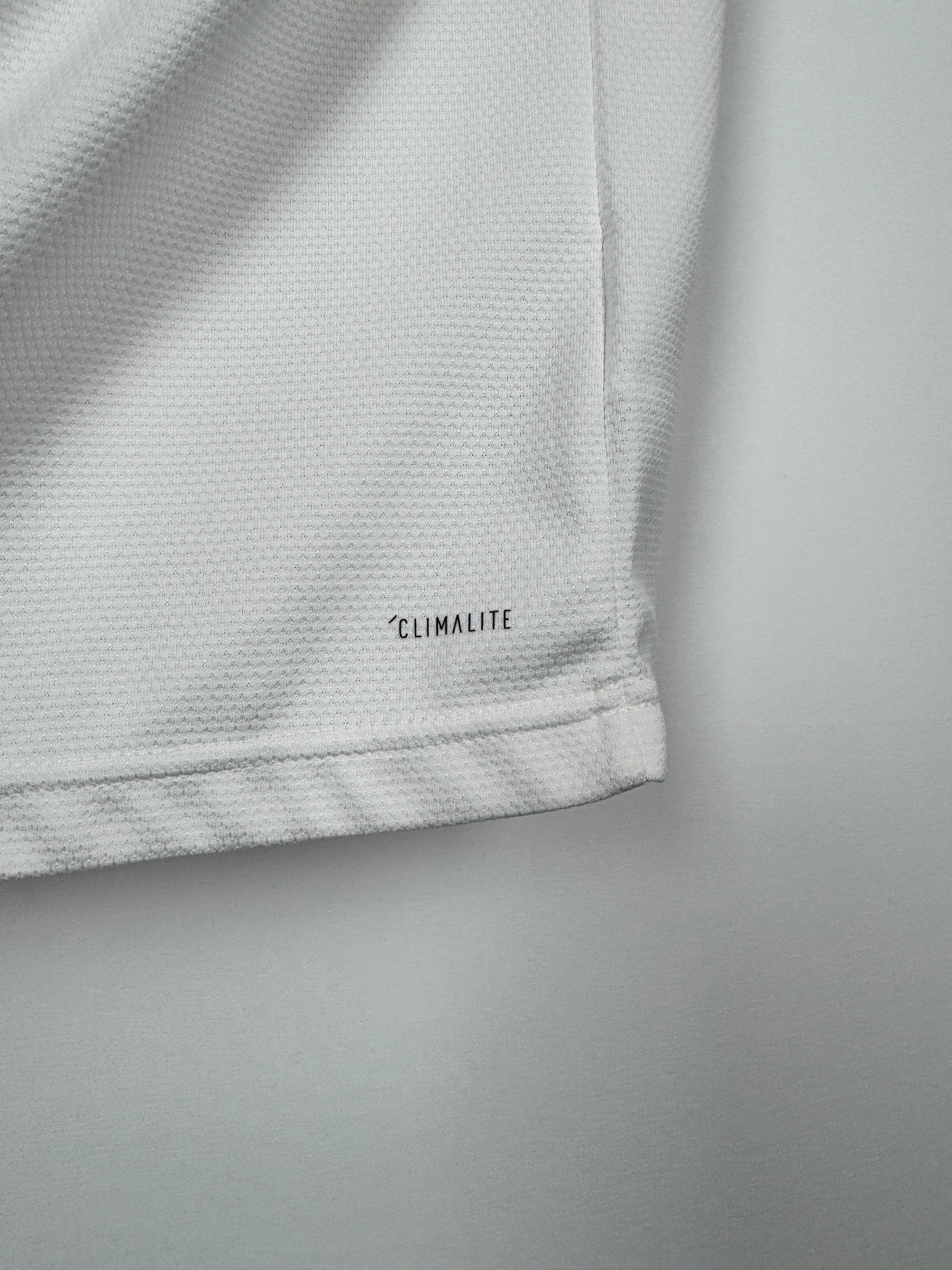 REAL MADRID 2018/2019 HOME FOOTBALL JERSEY - BENZEMA #9 (L)