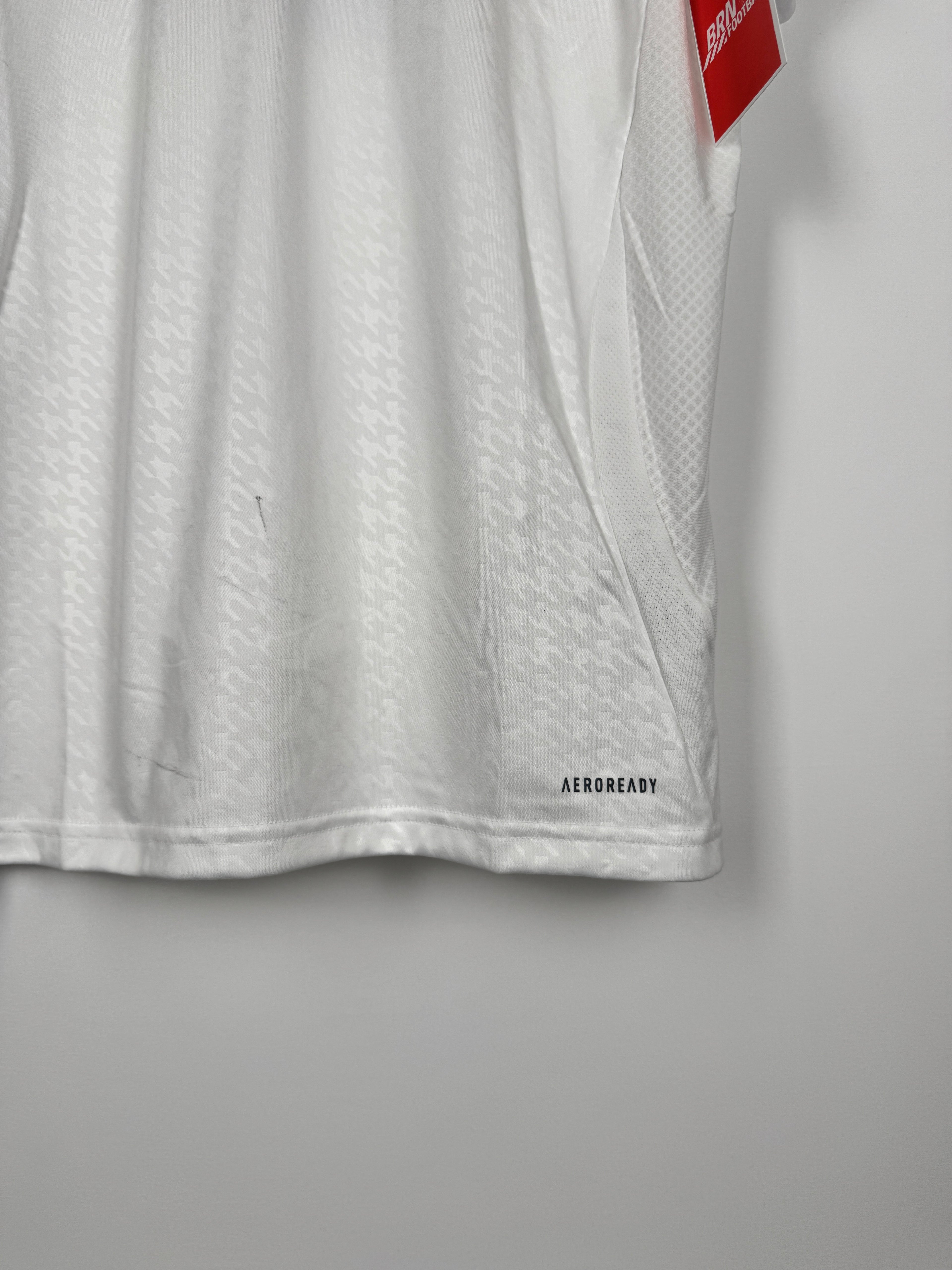 REAL MADRID 2024/2025 HOME FOOTBALL JERSEY NEW - MBAPPÉ #9 (L)