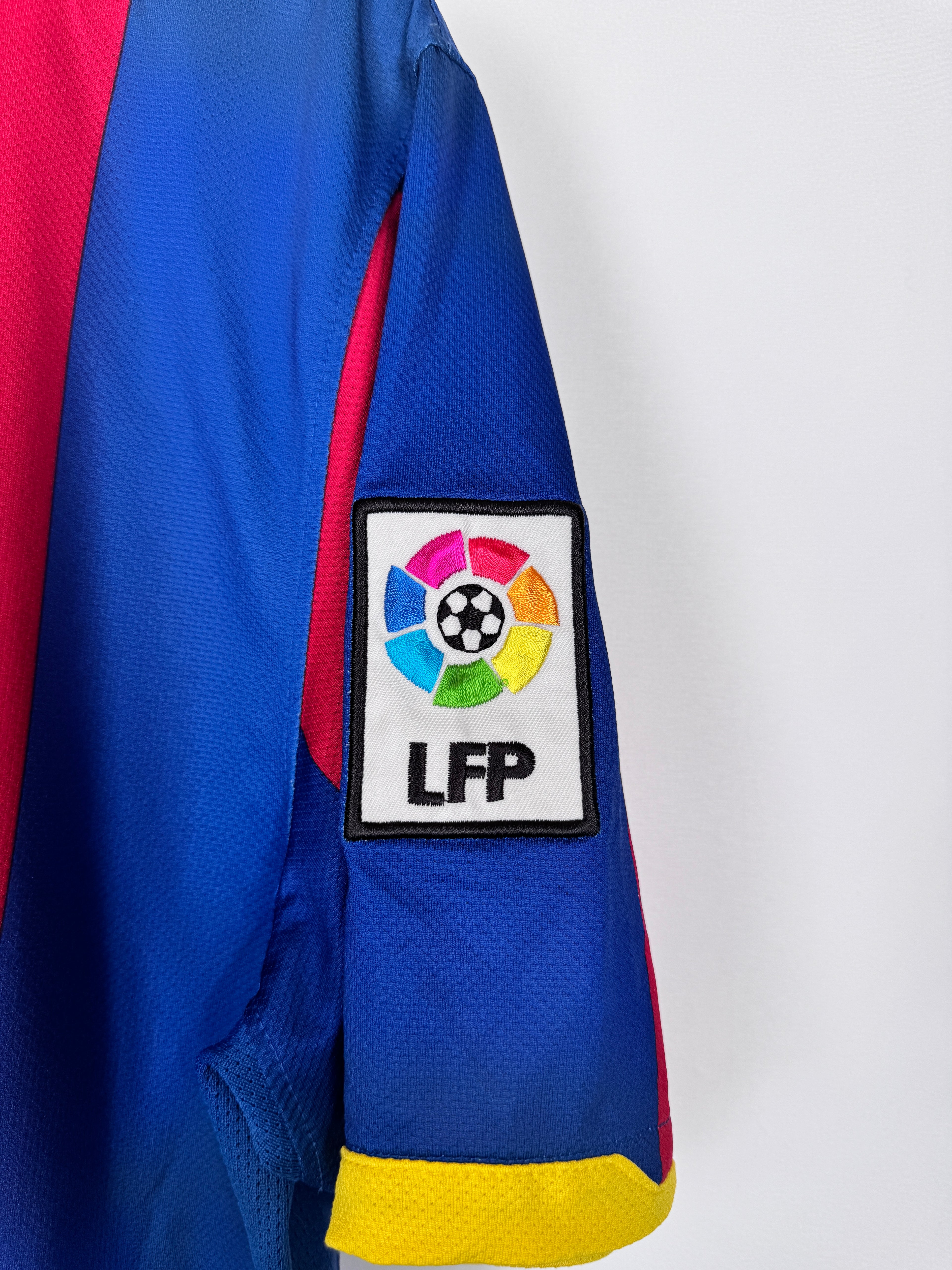 MAILLOT DE FOOTBALL BARCELONE 2010/2011 DOMICILE - LEO MESSI #10 (L)