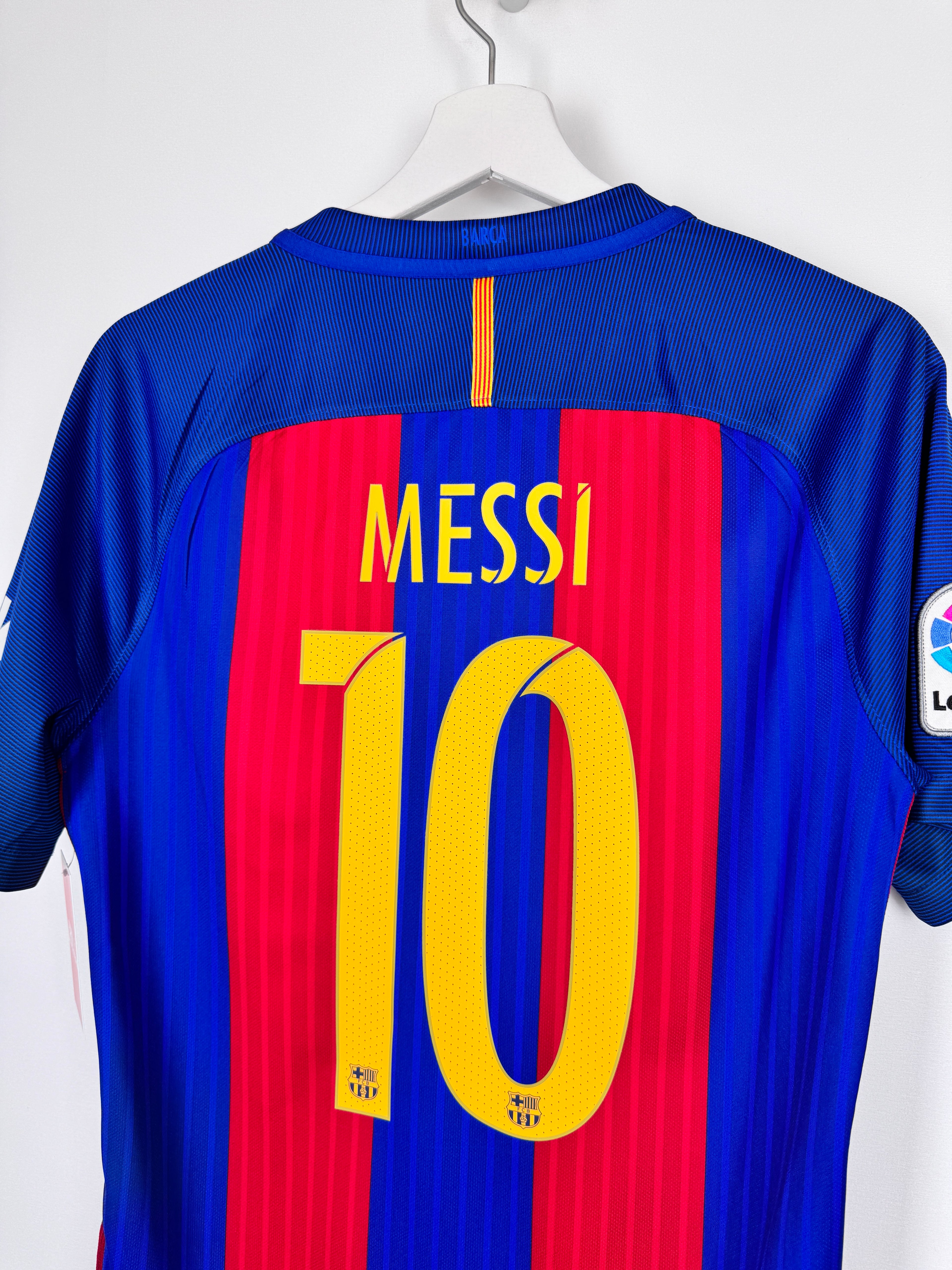 MAILLOT DE FOOTBALL BARCELONE 2016/2017 DOMICILE - LEO MESSI #10 (S)