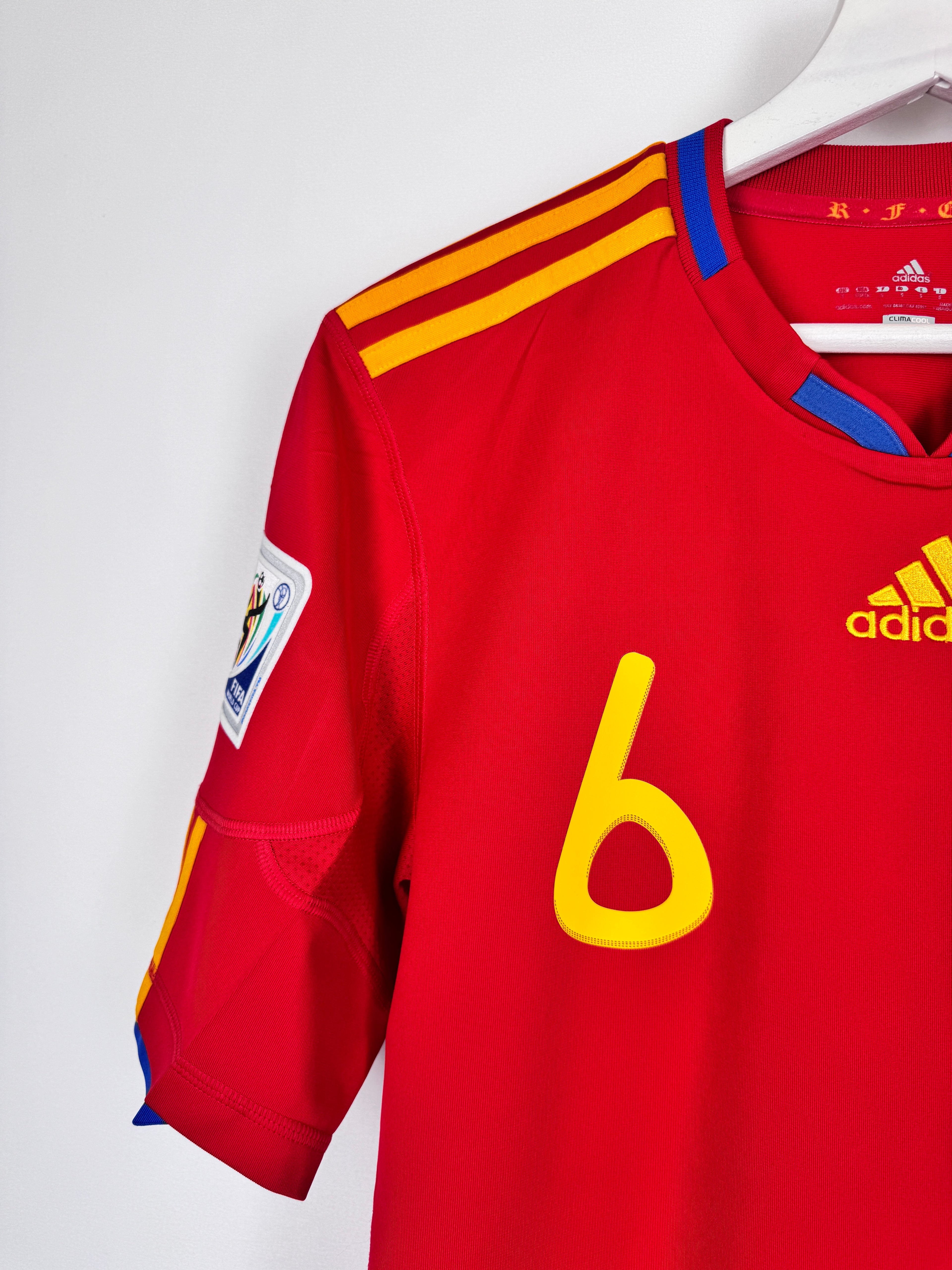 MAILLOT DE FOOTBALL ESPAGNE 2010 DOMICILE - ANDRES INIESTA #6 (S)