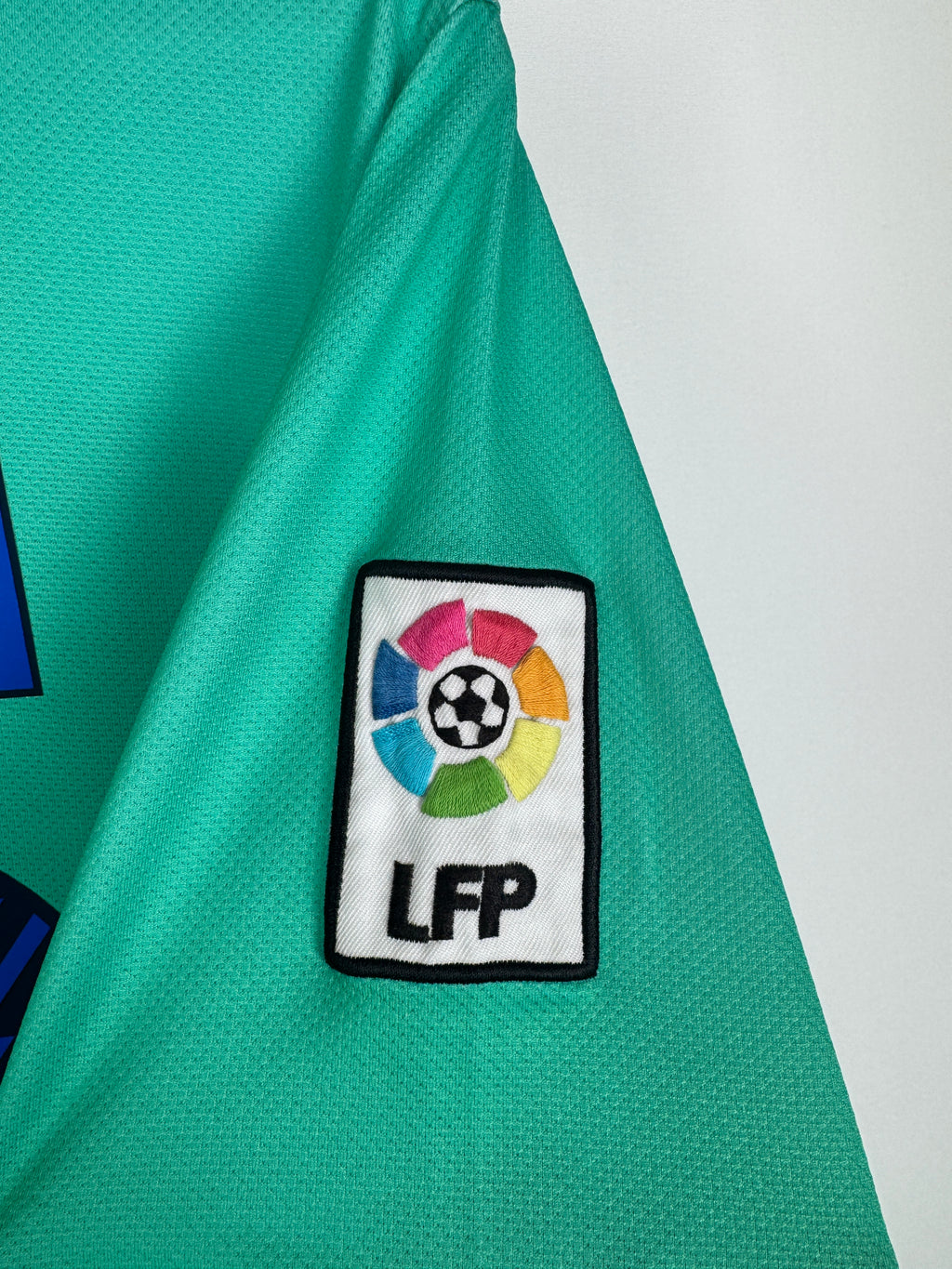 BARCELONA 2010/2011 AWAY FOOTBALL SHIRT - MESSI #10 (S)