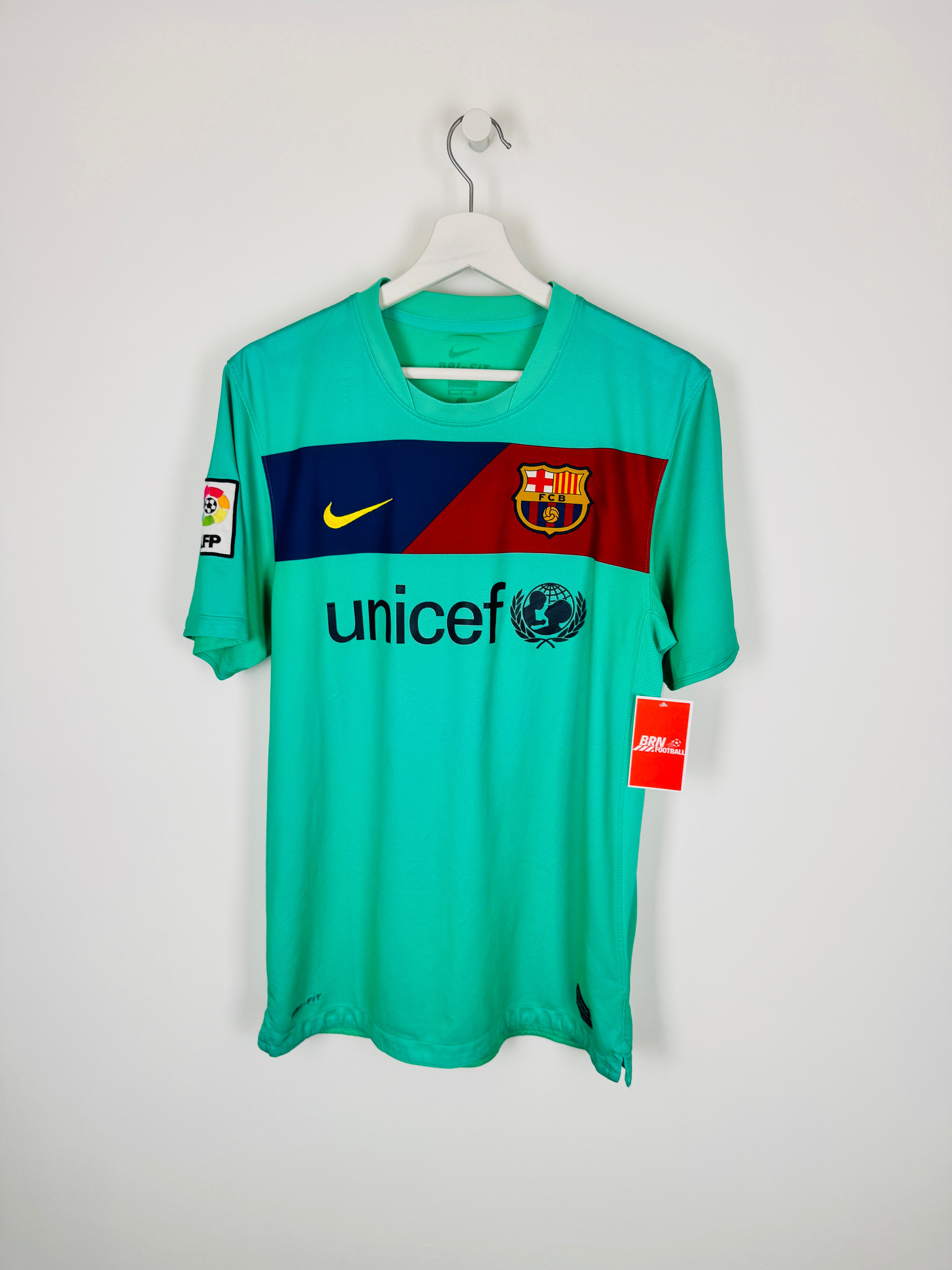 BARCELONA 2010/2011 AWAY FOOTBALL SHIRT - MESSI #10 (S)