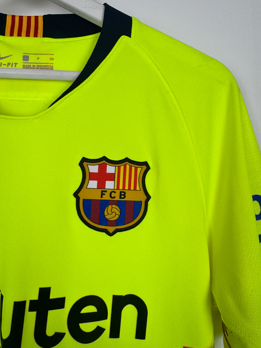 BARCELONA 2018/2019 AWAY FOOTBALL SHIRT - MESSI #10 (S)