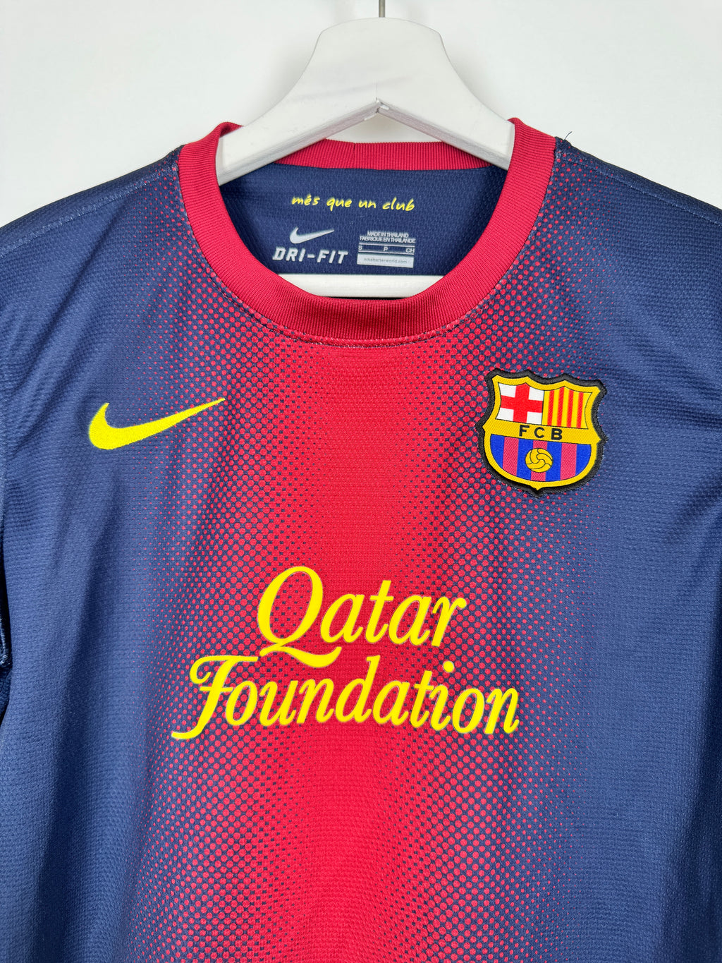 BARCELONA 2012/2013 HOME FOOTBALL JERSEY (S/36 WOMEN'S CUT)