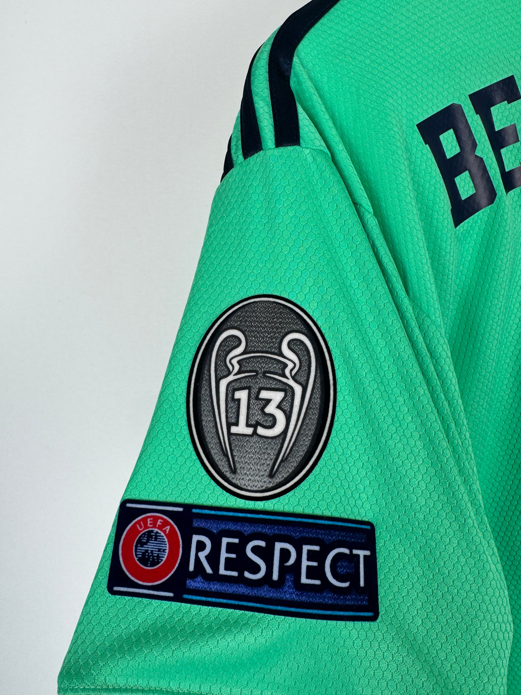 REAL MADRID 2019/2020 THIRD FOOTBALL JERSEY - BENZEMA #9 (S)