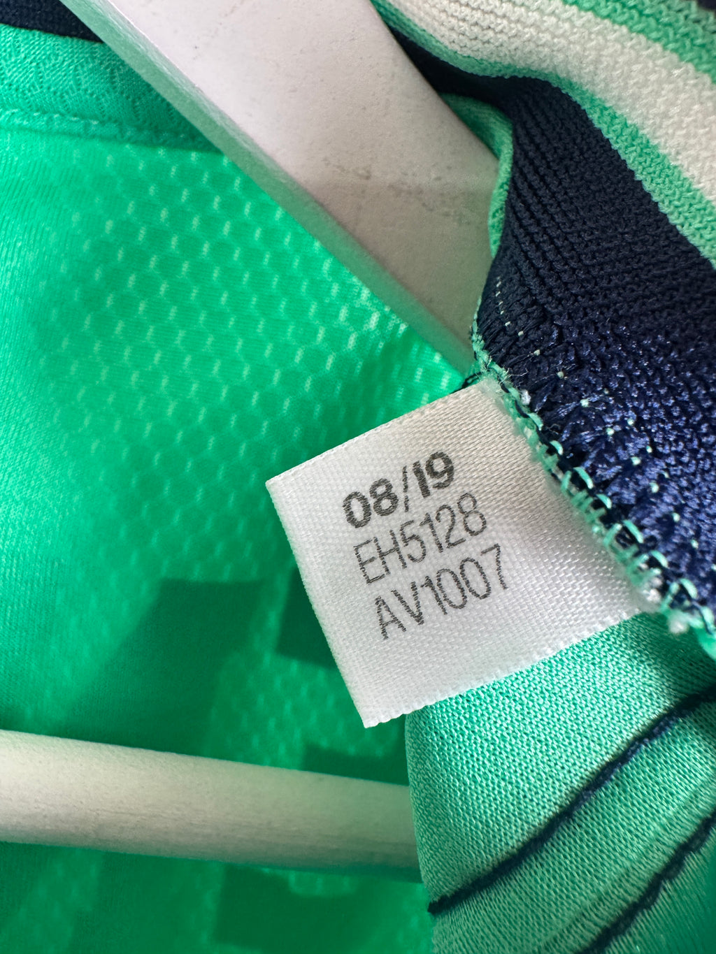 REAL MADRID 2019/2020 THIRD FOOTBALL JERSEY - BENZEMA #9 (S)
