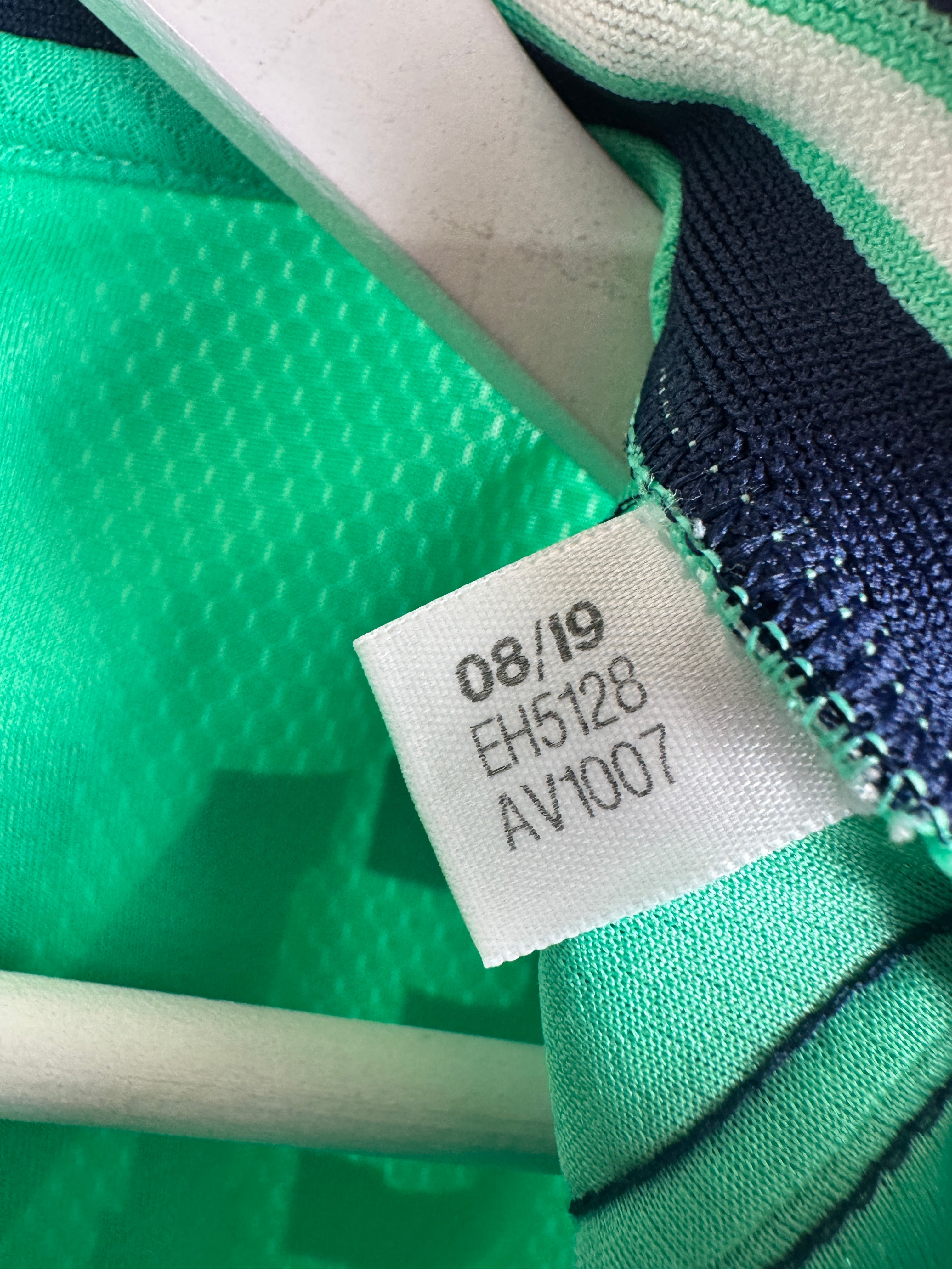 REAL MADRID 2019/2020 THIRD FOOTBALL JERSEY - BENZEMA #9 (S)