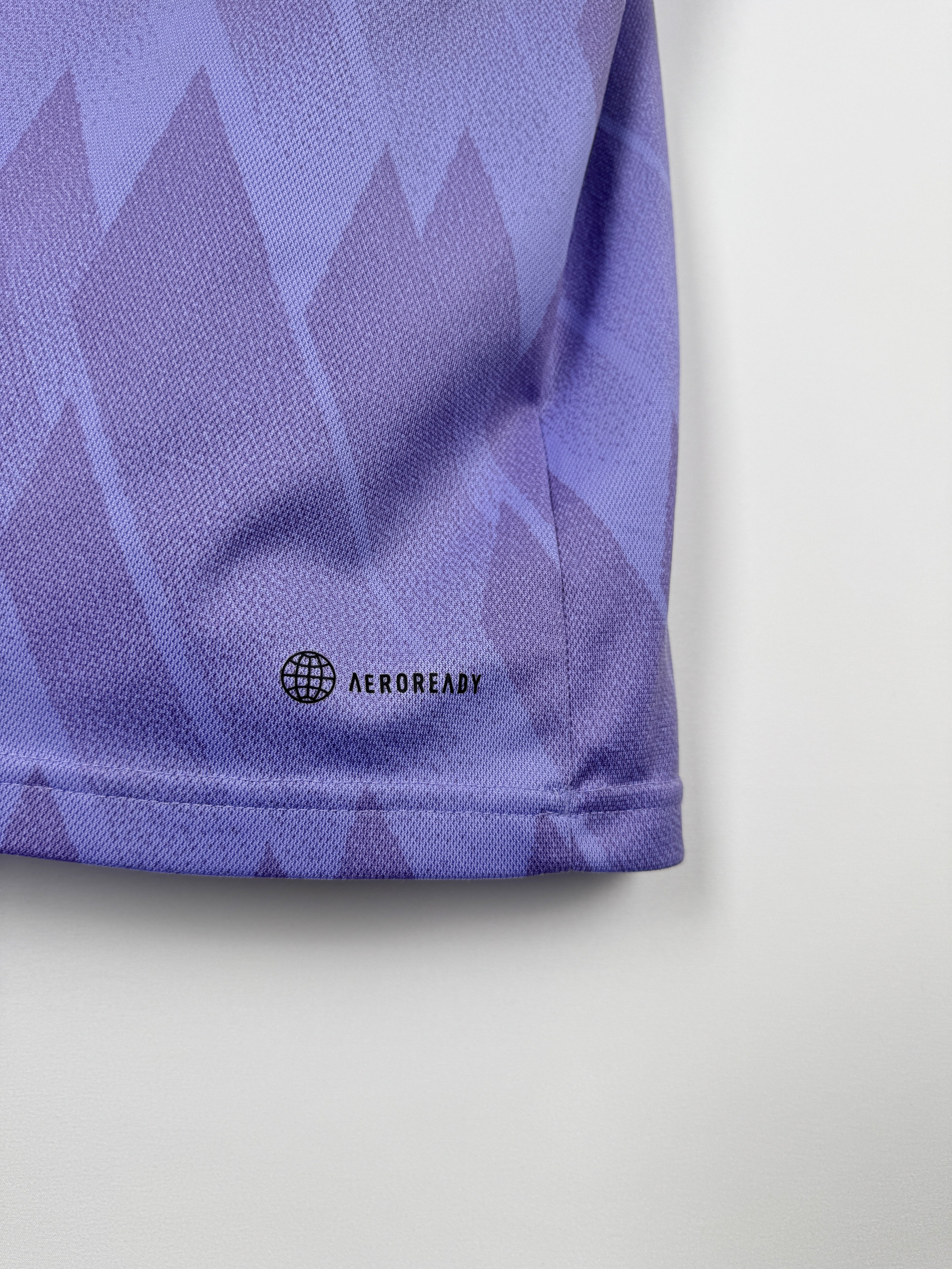 REAL MADRID 2022/2023 AWAY FOOTBALL JERSEY - VINI JR. #20 (M)