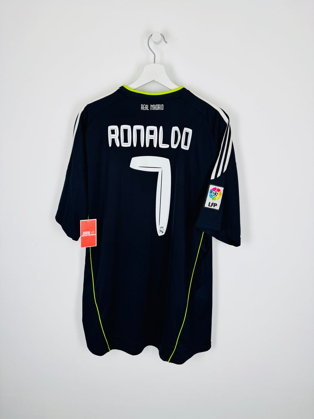 REAL MADRID 2010/2011 AWAY FOOTBALL SHIRT - RONALDO #7 (XL)