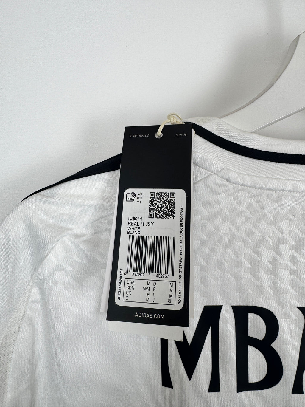 REAL MADRID 2024/2025 HOME FOOTBALL JERSEY NEW - MBAPPE #9 (M)