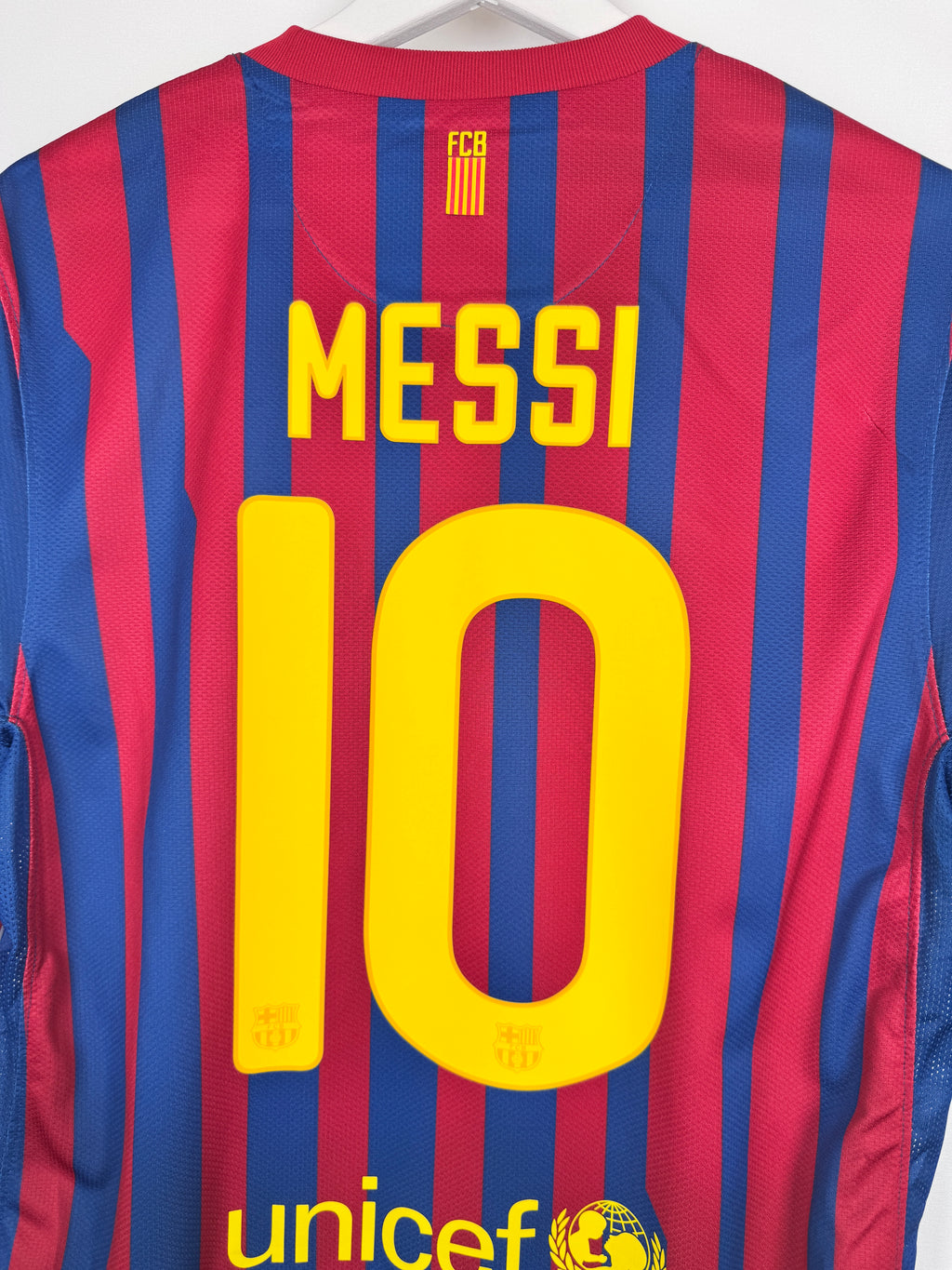 MAILLOT DE FOOTBALL BARCELONE 2011/2012 DOMICILE - LEO MESSI #10 (S)