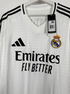 REAL MADRID 2024/2025 HOME FOOTBALL JERSEY NEW - MBAPPÉ #9 (XL)