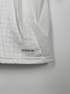 REAL MADRID 2024/2025 HOME FOOTBALL JERSEY NEW - MBAPPÉ #9 (XL)