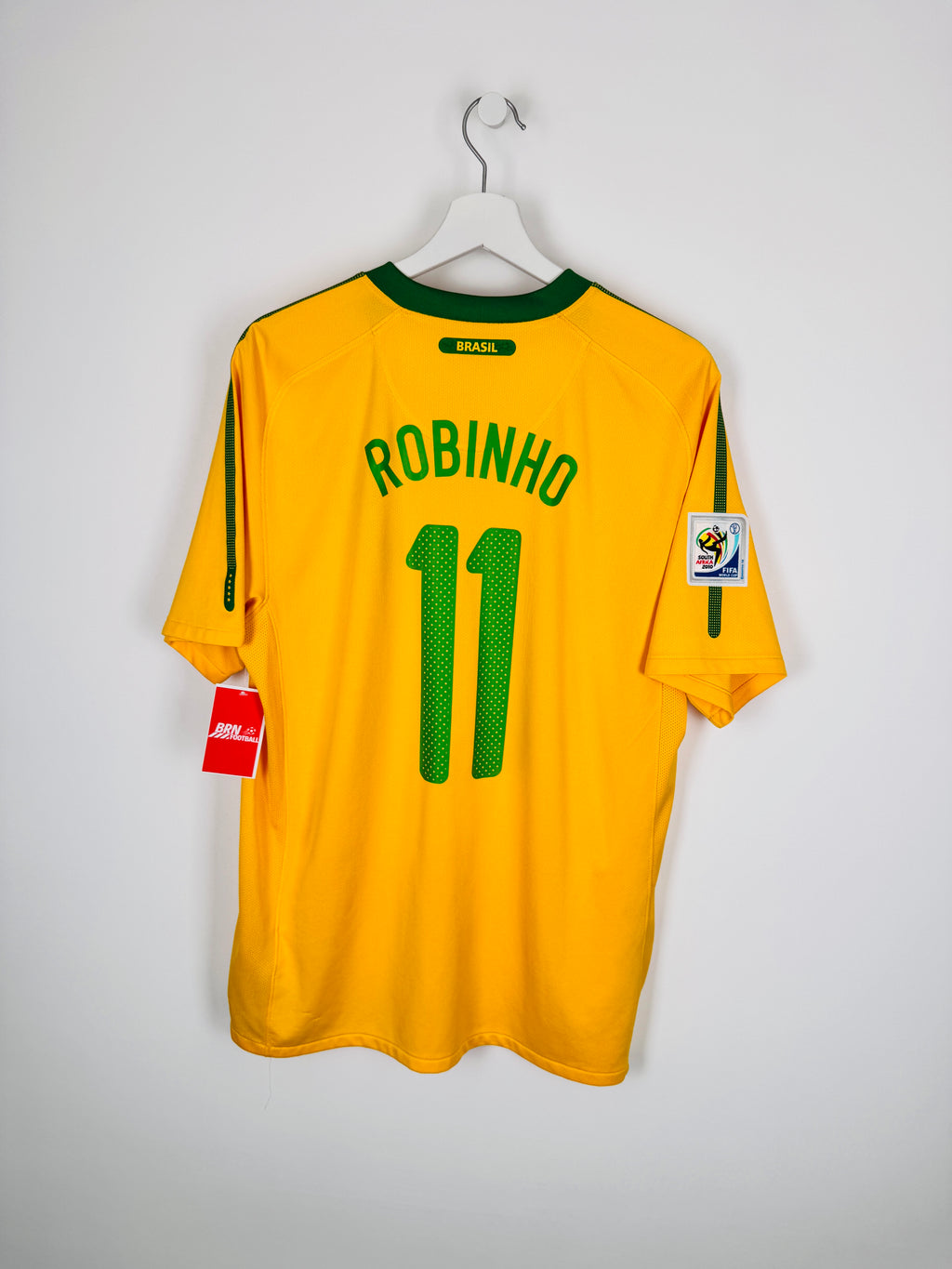 MAILLOT DE FOOTBALL BRÉSIL 2010 DOMICILE - ROBINHO #11 (L)
