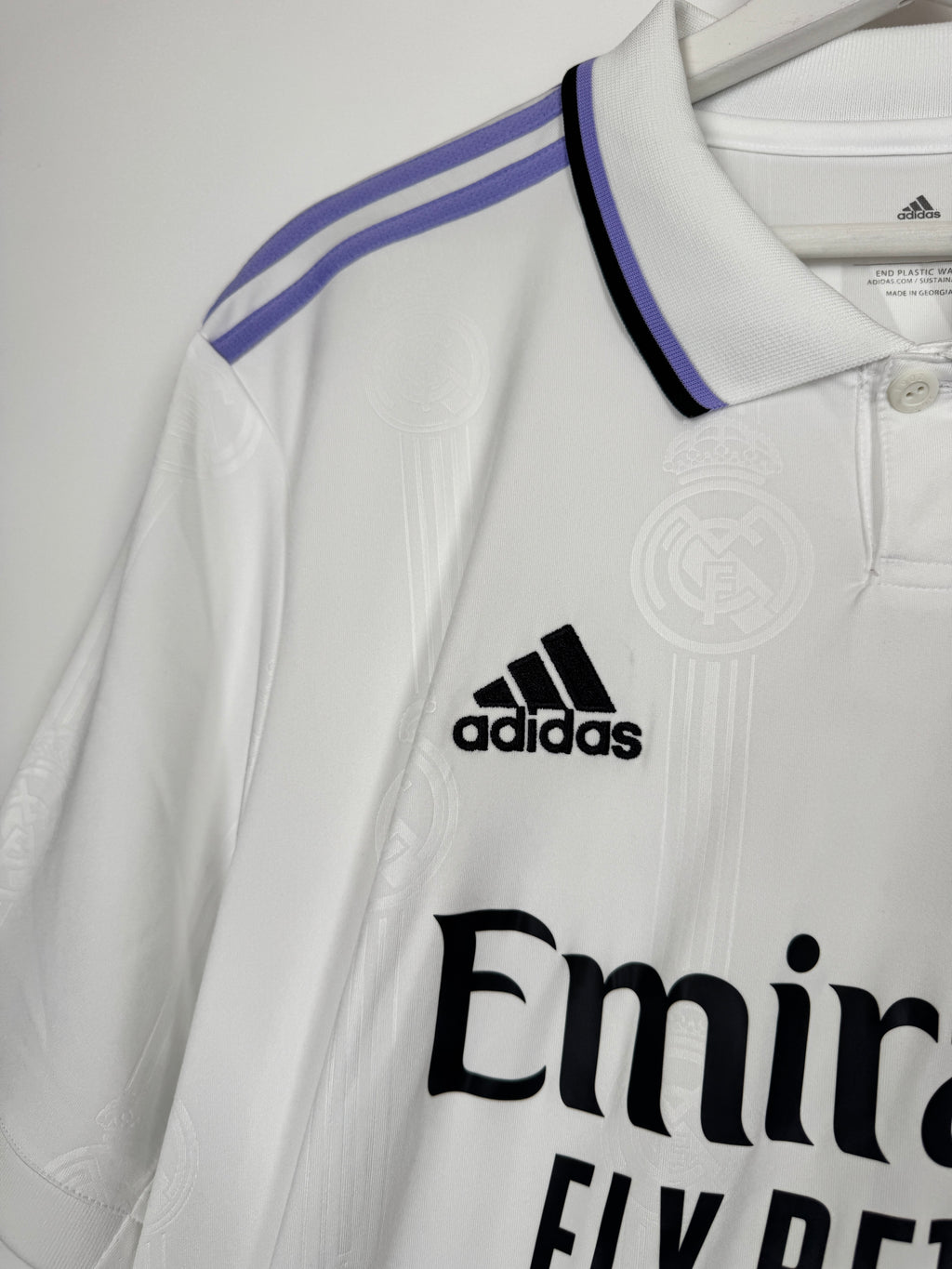 REAL MADRID 2022/2023 HOME FOOTBALL JERSEY - BENZEMA #9 BALLON D'OR (XL)