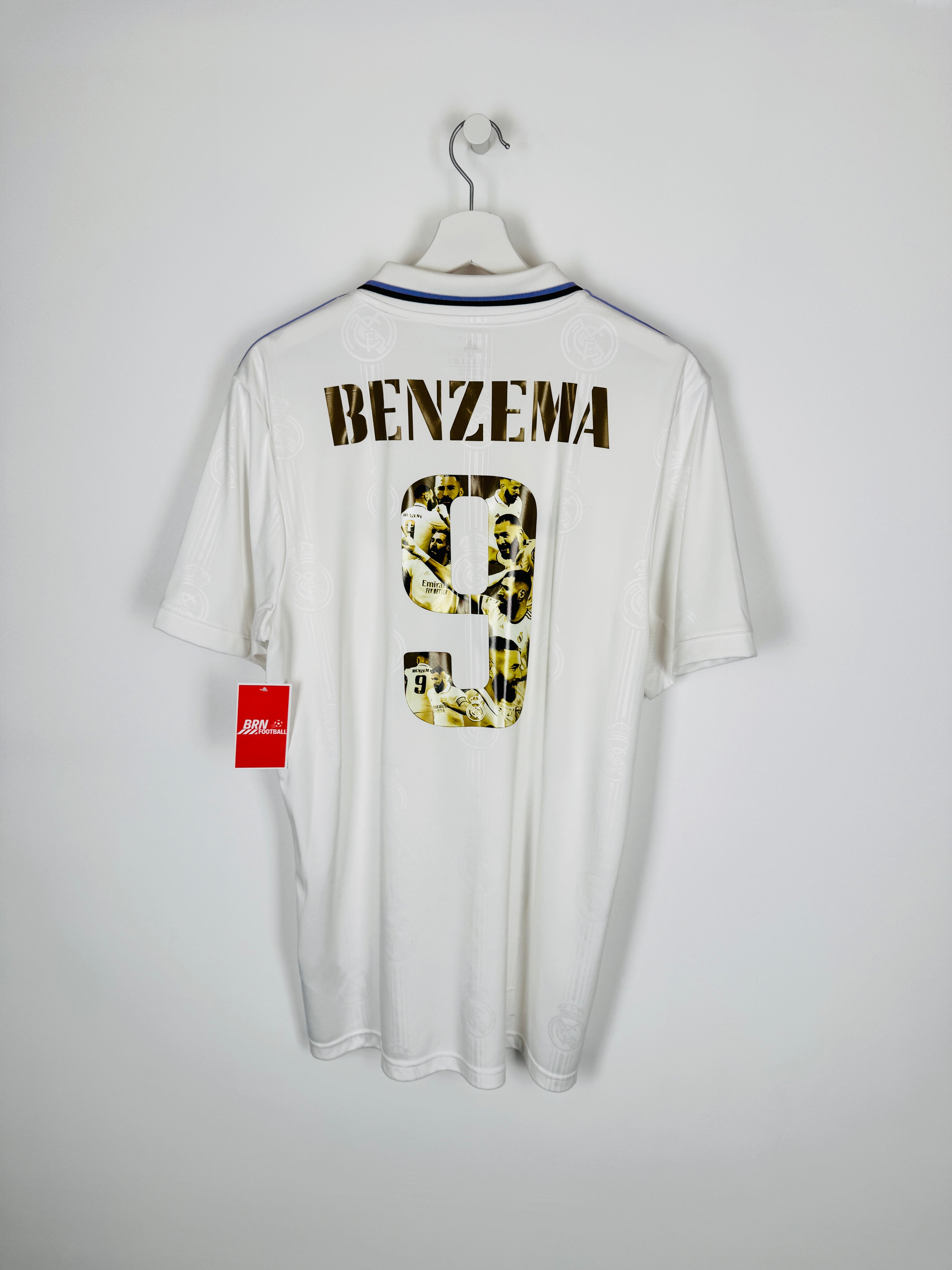 REAL MADRID 2022/2023 HOME FOOTBALL JERSEY - BENZEMA #9 BALLON D'OR (M)