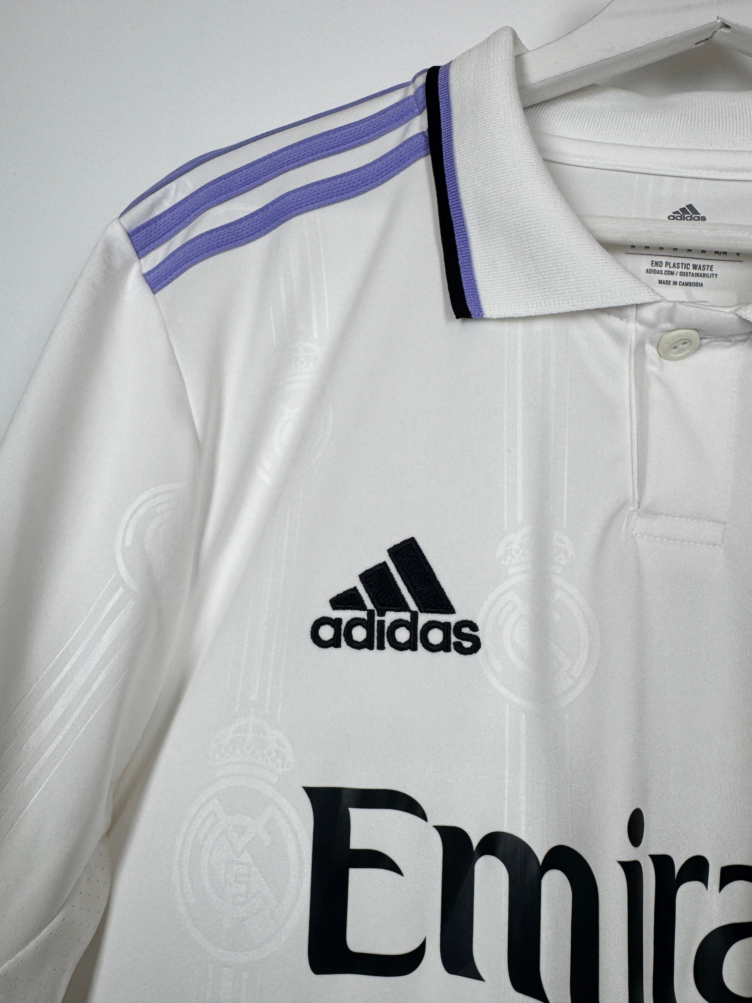 REAL MADRID 2022/2023 HOME FOOTBALL JERSEY - BENZEMA #9 BALLON D'OR (M)