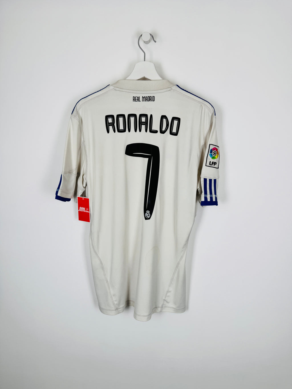 REAL MADRID FOOTBALL SHIRT 2010/2011 HOME - RONALDO #7 (M)
