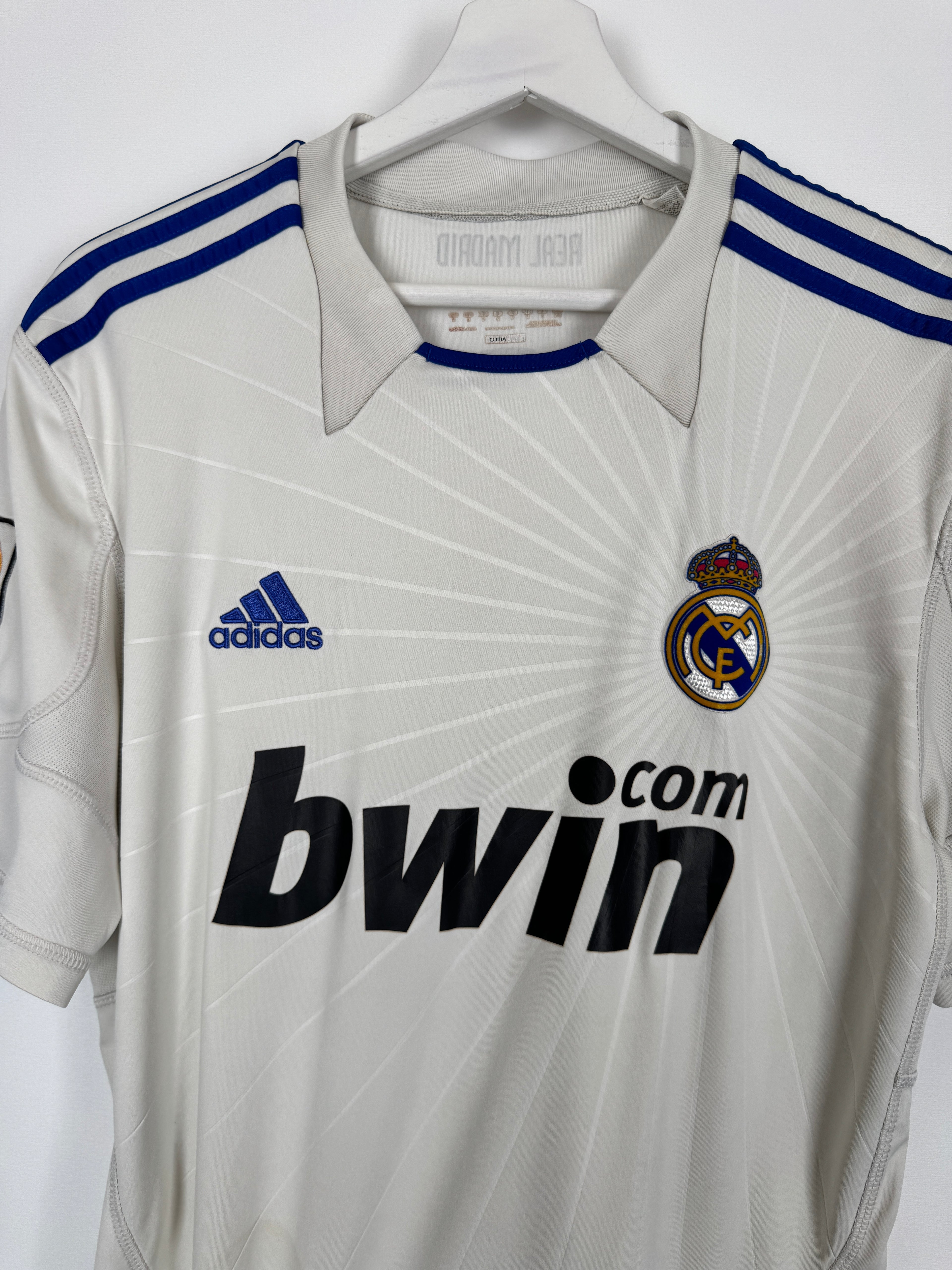 REAL MADRID FOOTBALL SHIRT 2010/2011 HOME - RONALDO #7 (M)