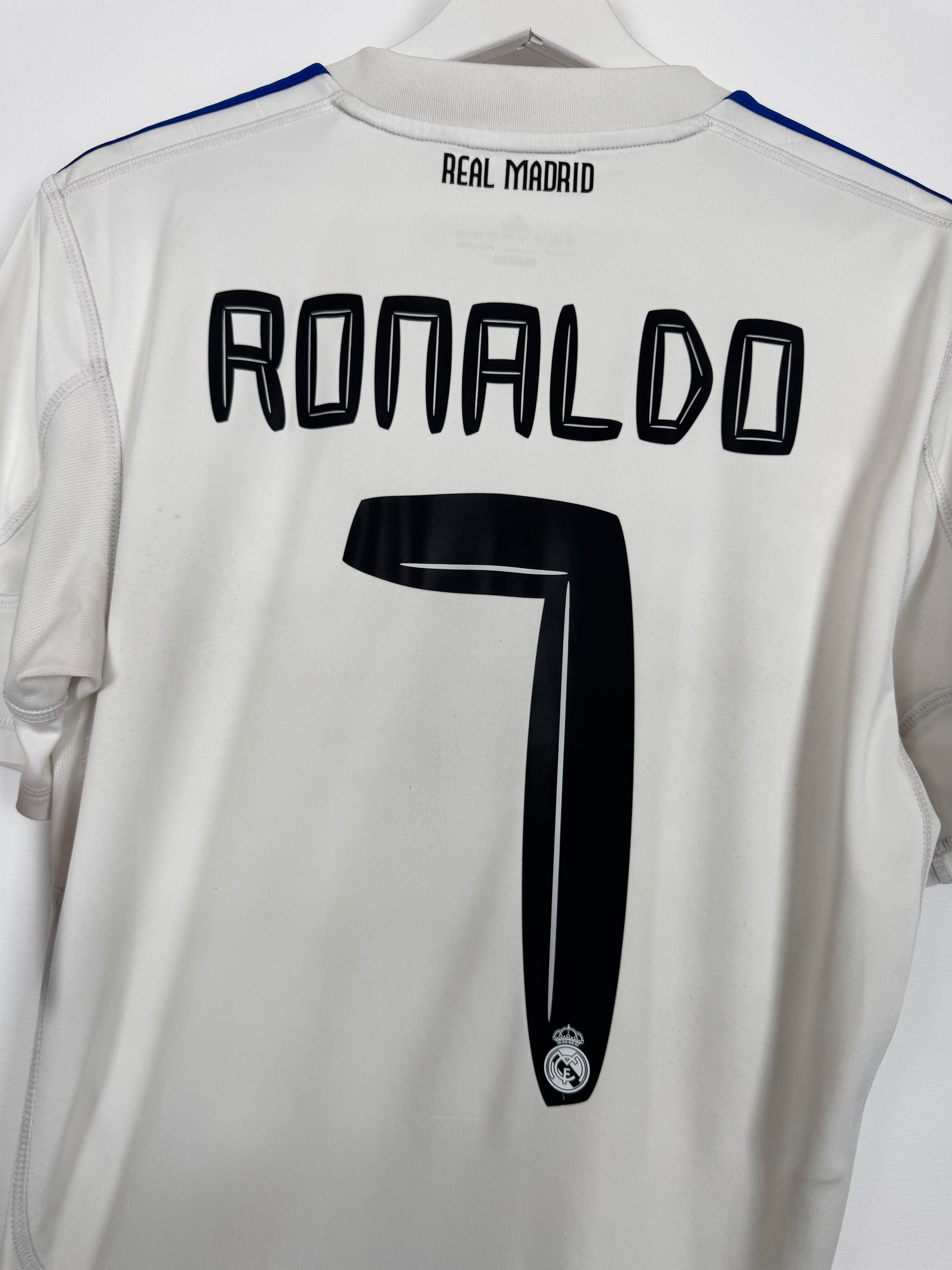 REAL MADRID 2010/2011 HOME FOOTBALL SHIRT - RONALDO #7 (S)