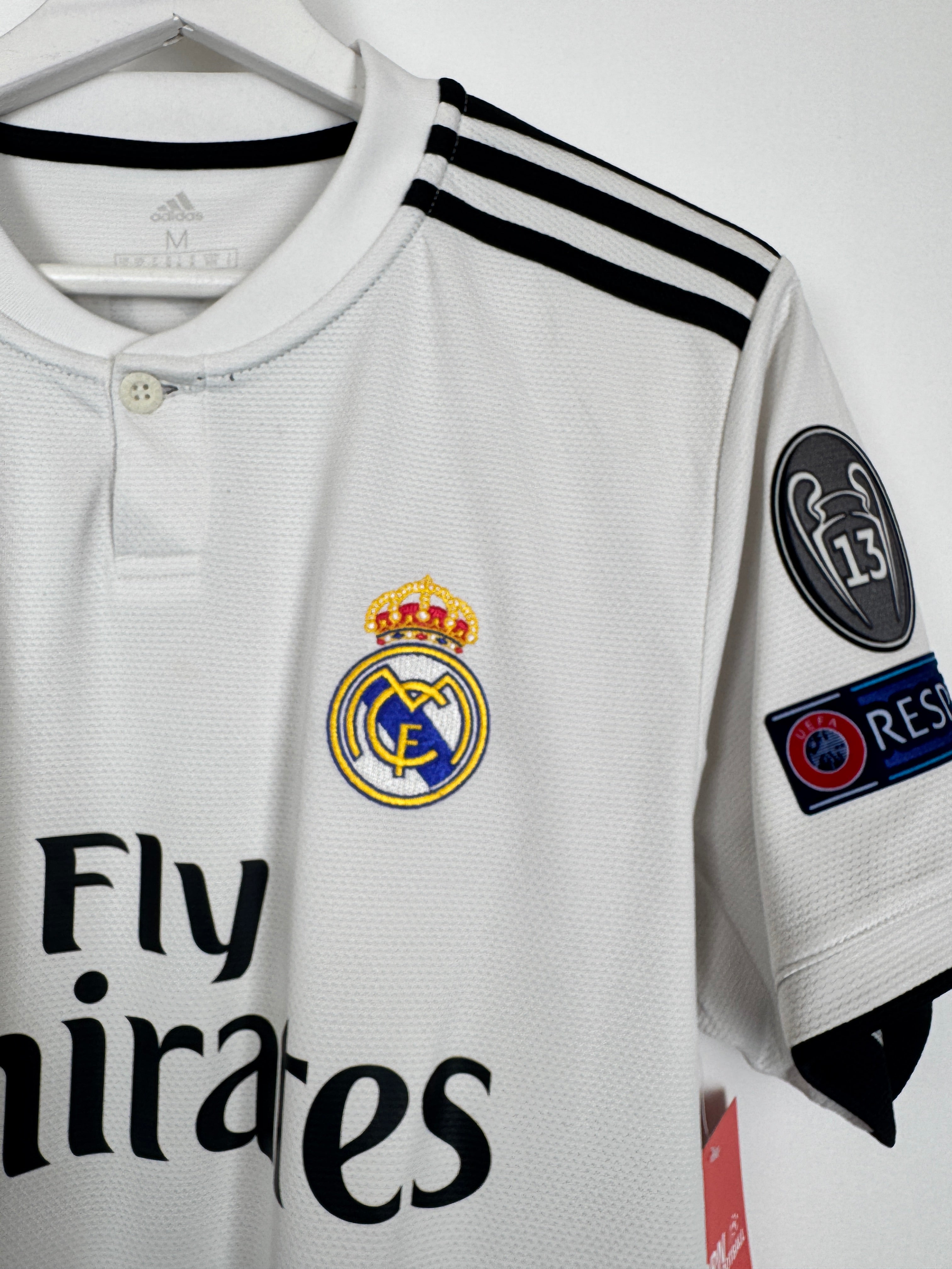 REAL MADRID 2018/2019 HOME FOOTBALL JERSEY - BENZEMA #9 (M)