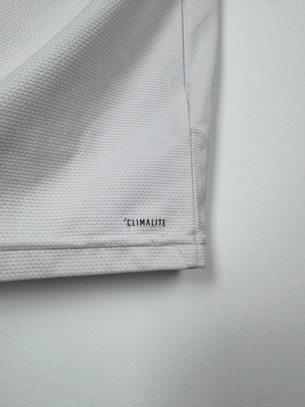 REAL MADRID 2018/2019 HOME FOOTBALL JERSEY - BENZEMA #9 (M)