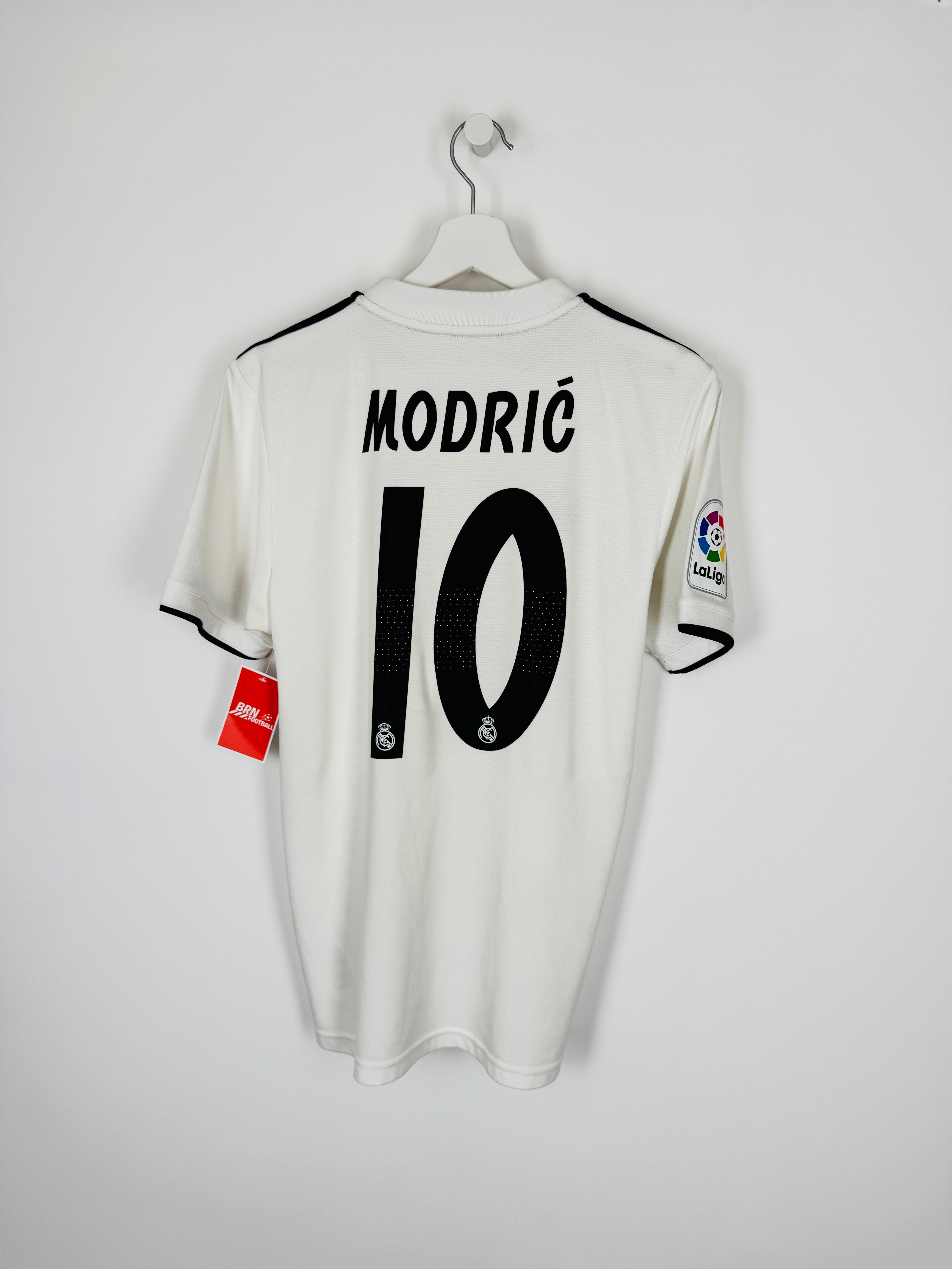 REAL MADRID 2018/2019 HOME FOOTBALL JERSEY - MODRIC #10 (S)