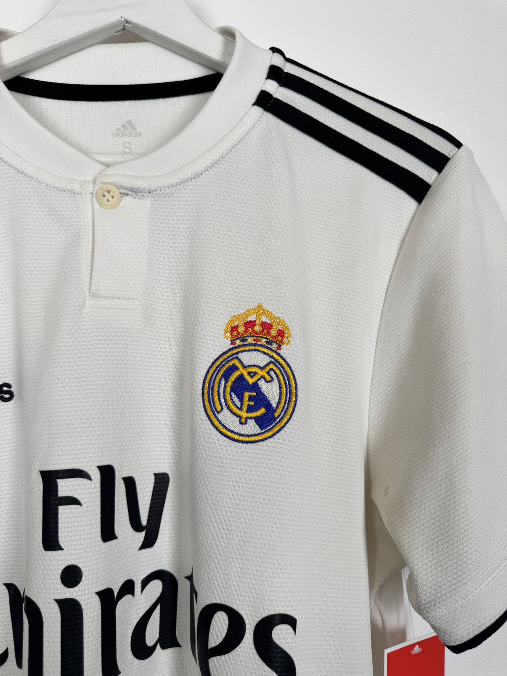 REAL MADRID 2018/2019 HOME FOOTBALL JERSEY - MODRIC #10 (S)
