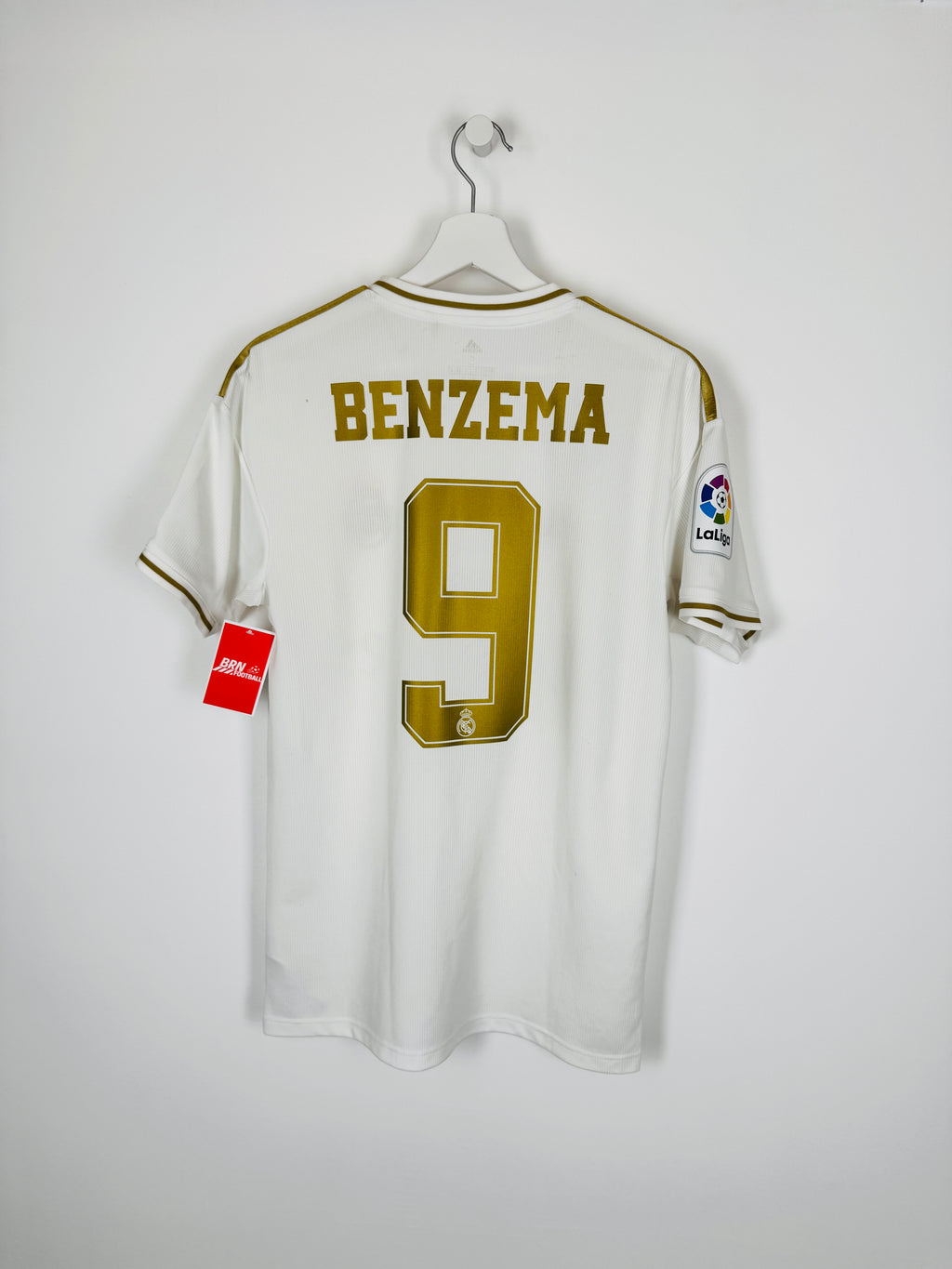REAL MADRID 2019/2020 HOME FOOTBALL JERSEY - BENZEMA #9 (S)