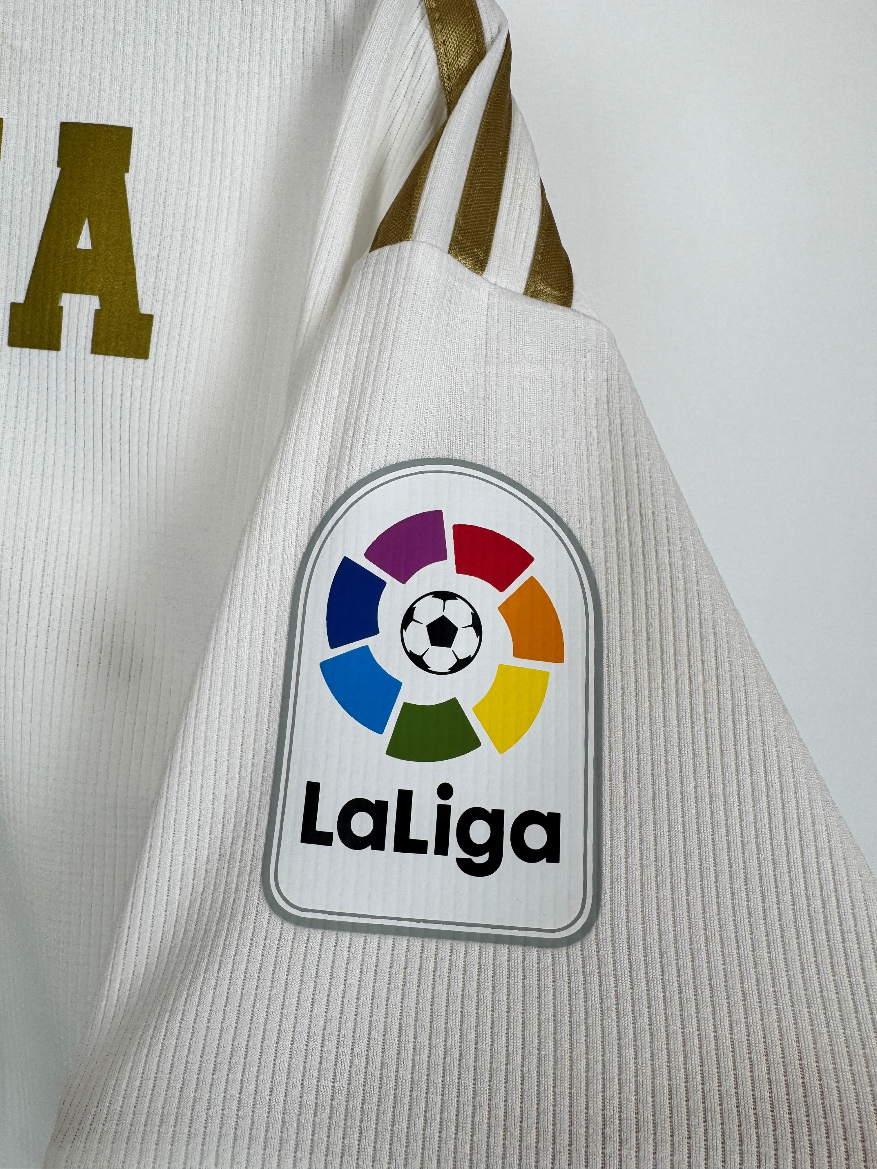 REAL MADRID 2019/2020 HOME FOOTBALL JERSEY - BENZEMA #9 (S)