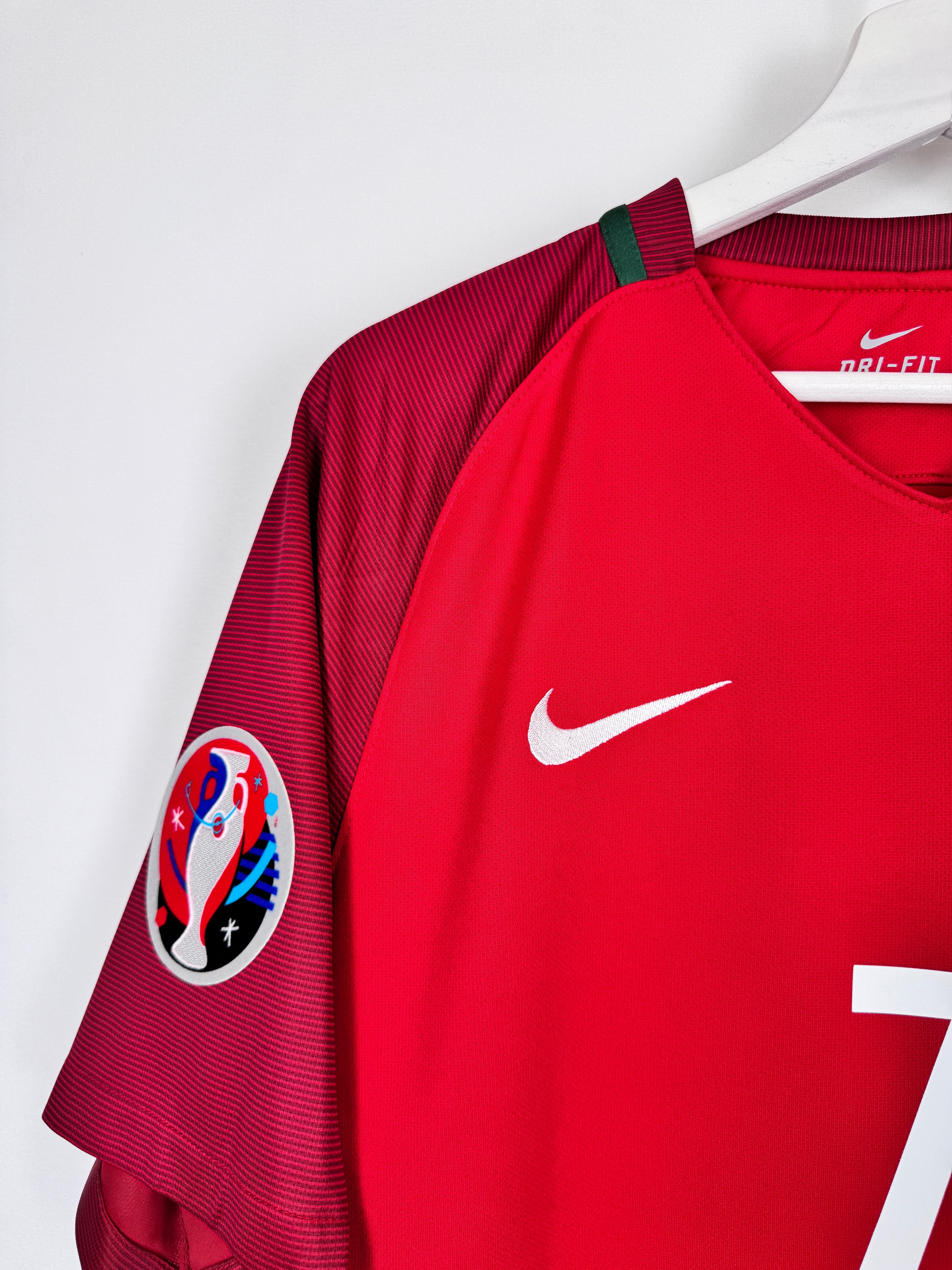 MAILLOT DE FOOTBALL PORTUGAL 2016 DOMICILE - CRISTIANO RONALDO #7 (L)