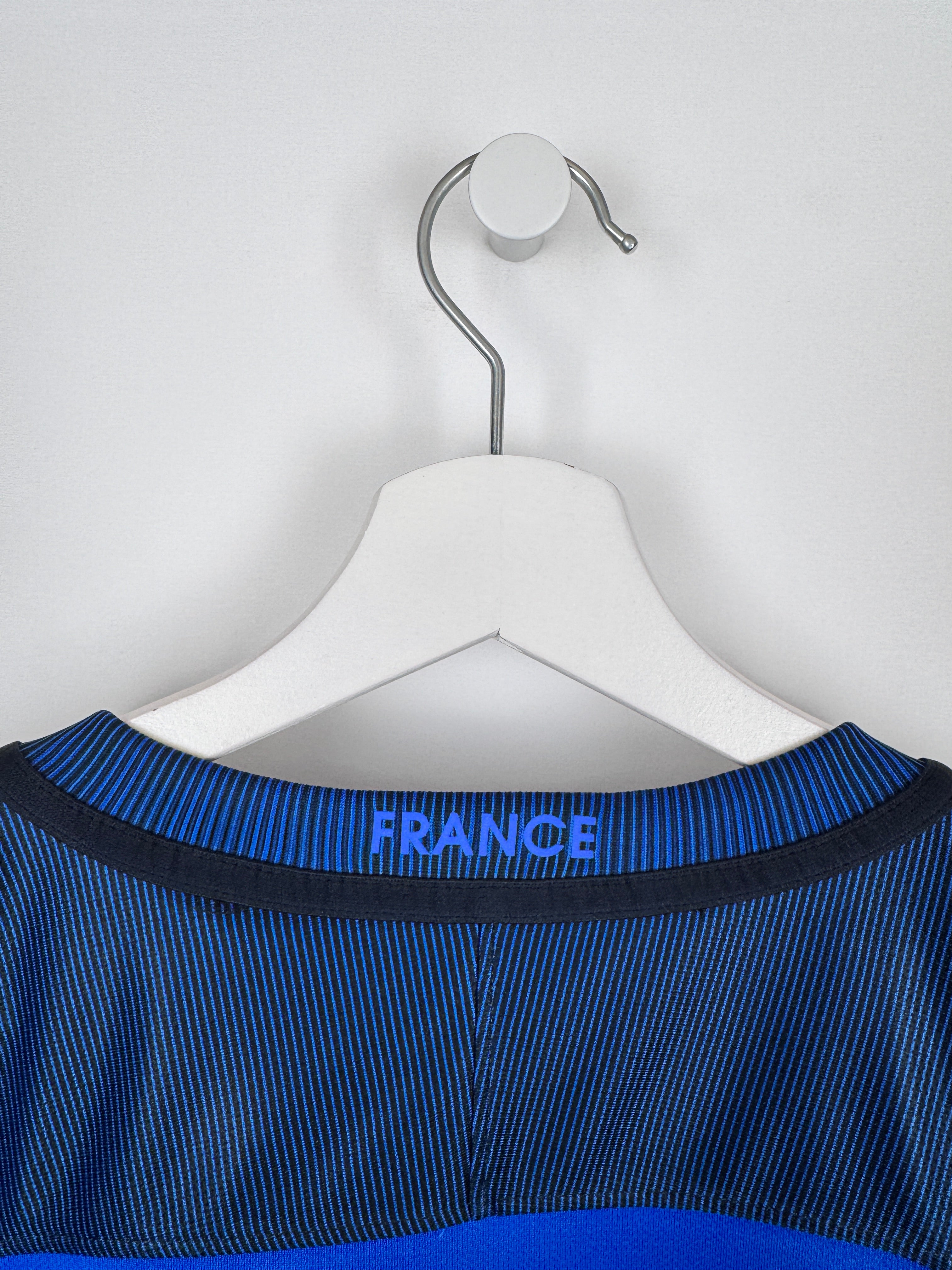 PSG FOOTBALL JERSEY 1997/1998 HOME - NGOTTY #4 (S)
