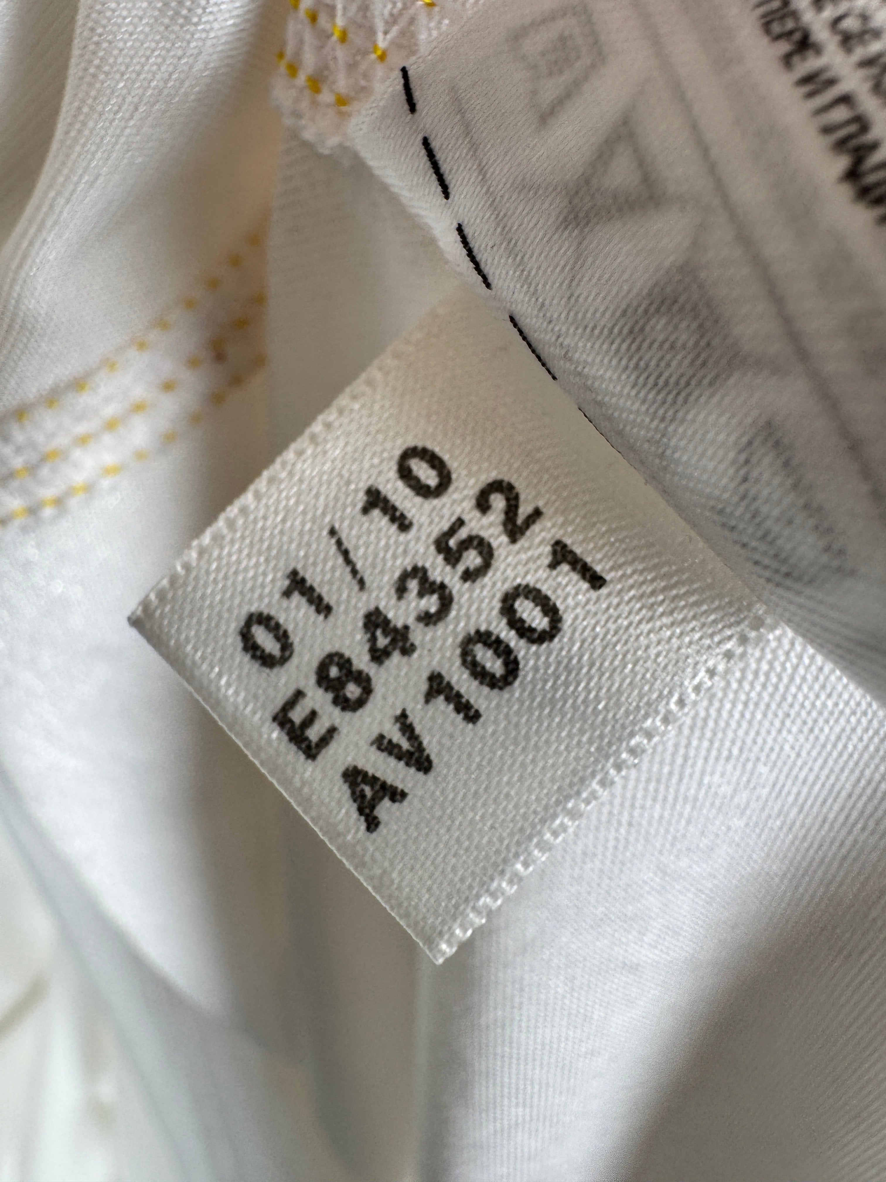 REAL MADRID FOOTBALL JERSEY 2009/2010 HOME - RONALDO #9 (XXL)