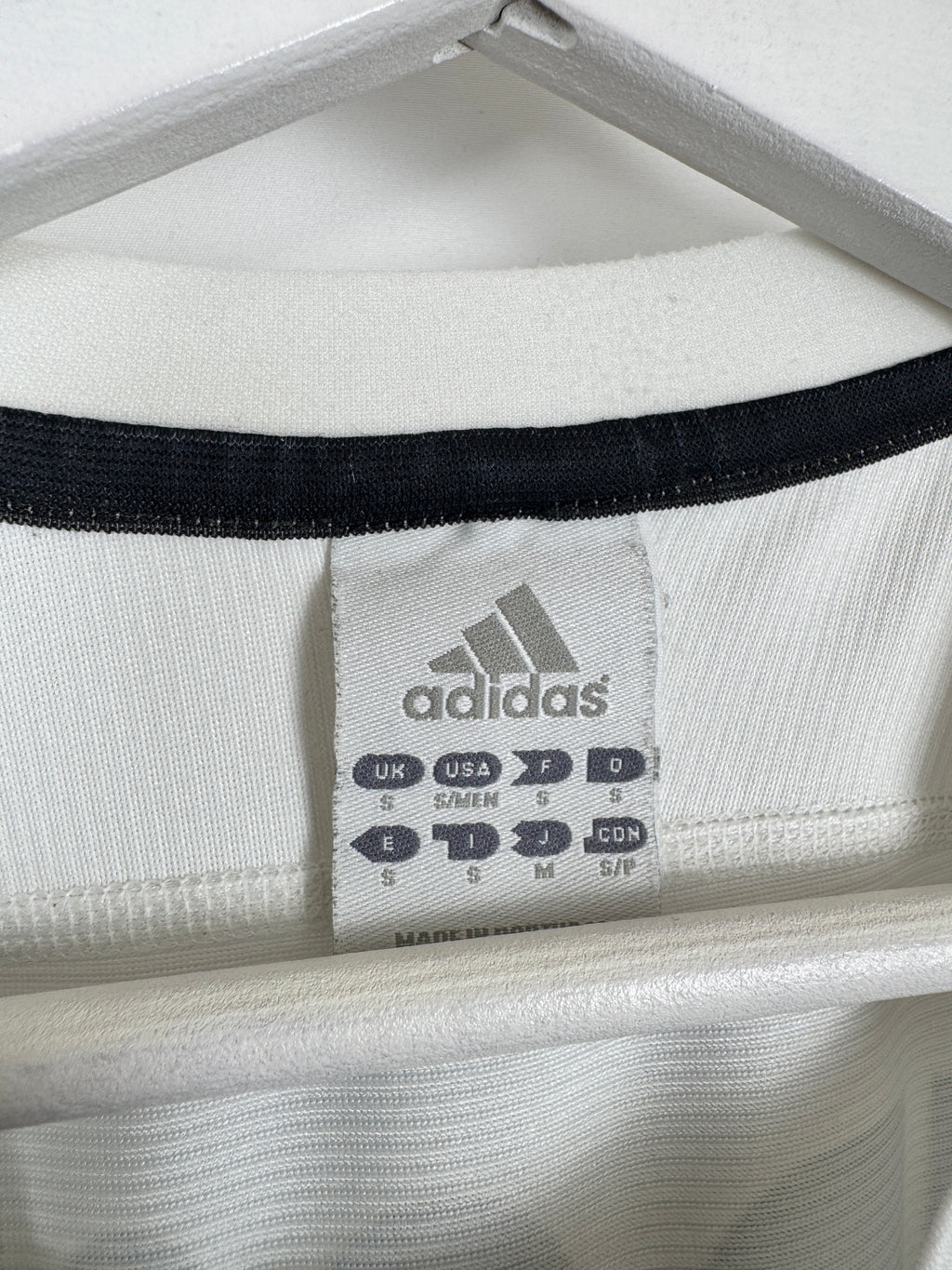 REAL MADRID 2003/2004 HOME FOOTBALL SHIRT - ZIDANE #5 (S)