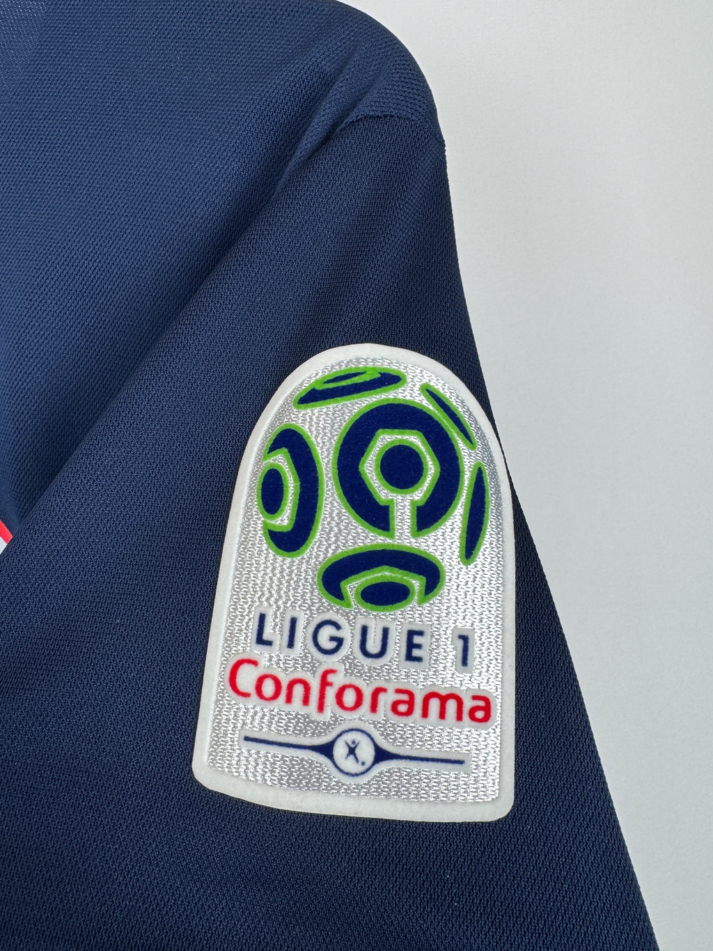 OLYMPIQUE LYONNAIS 2017/2018 AWAY FOOTBALL JERSEY - FEKIR #18 (S)